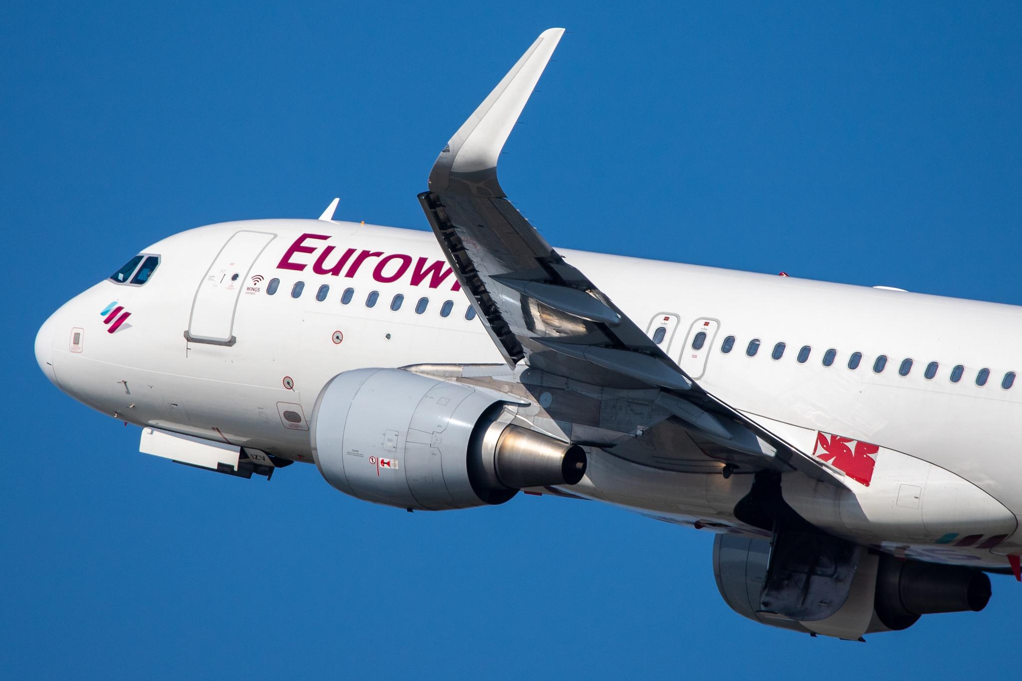 Düsseldorf Airport: Eurowings (EW / EWG) |  Airbus A320-214 A320 | D-AIZV | MSN 5658