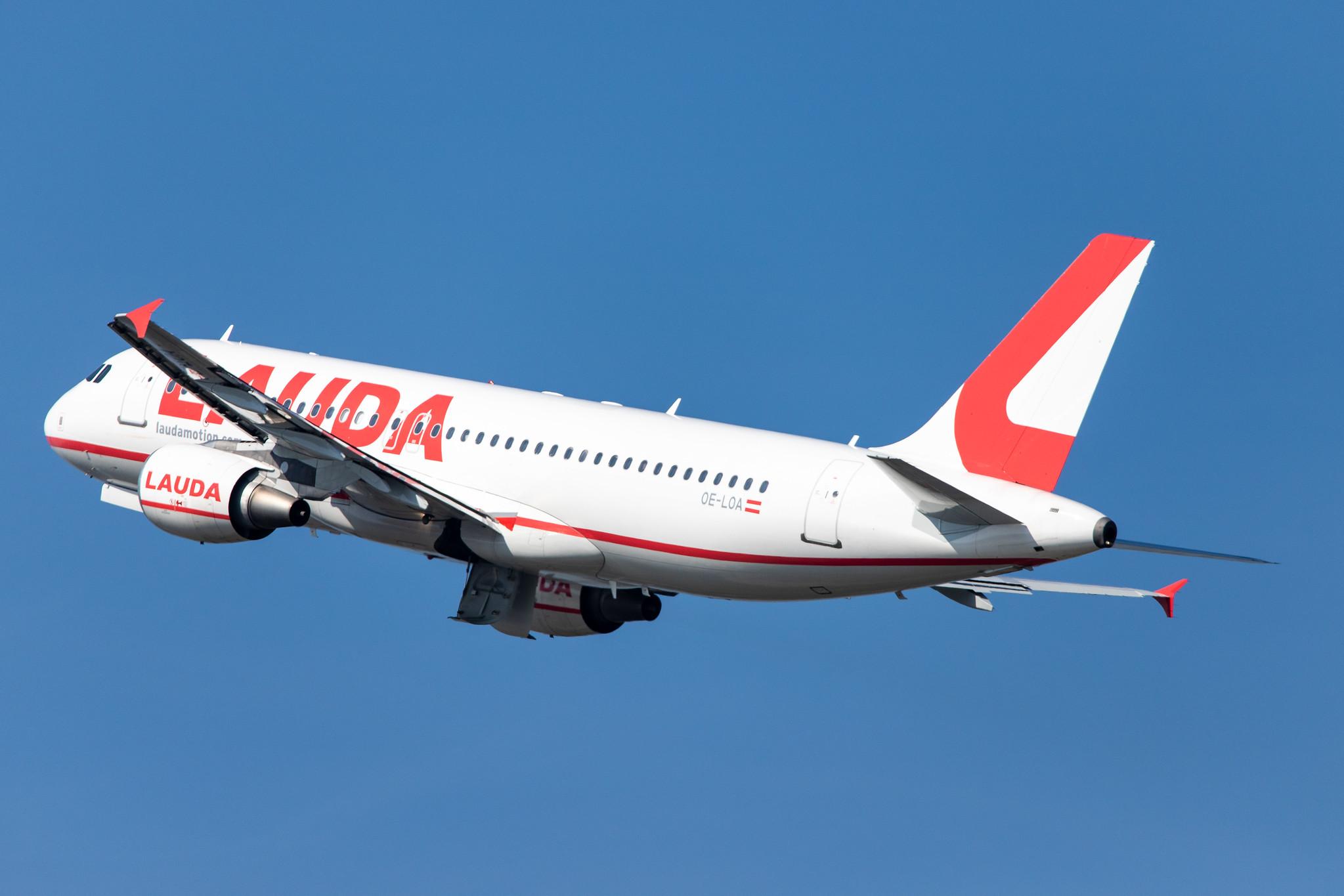 Düsseldorf Airport: Laudamotion (OE / LDM) |  Airbus A320-214 A320 | OE-LOA | MSN 3147