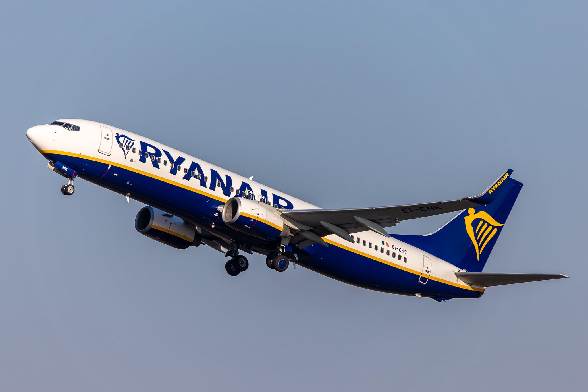 Köln Bonn Airport: Ryanair (FR / RYR) |  Boeing 737-8AS B738 | EI-ENE | MSN 34976