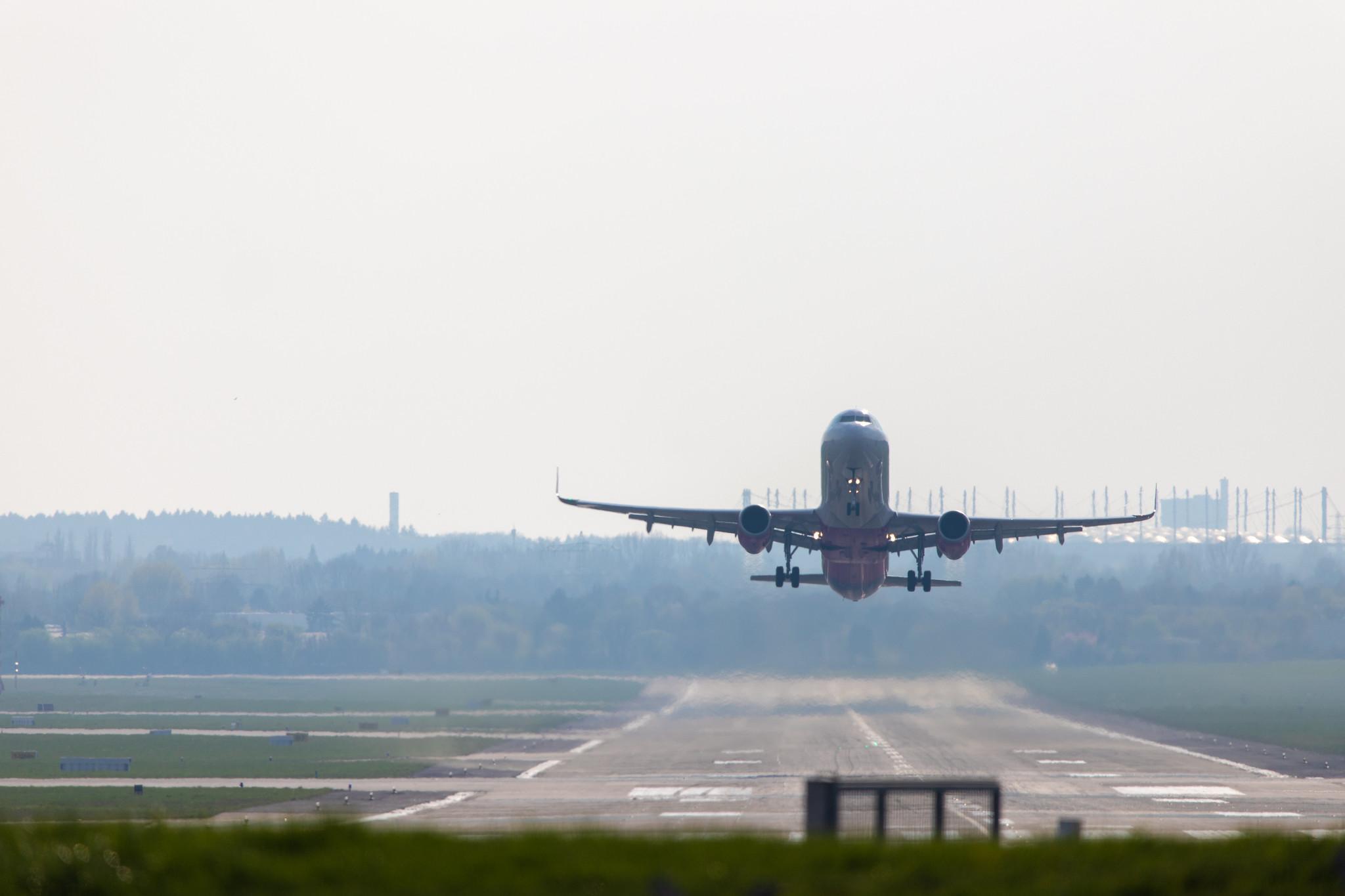 Hamburg Airport: Wizz Air (W6 / WZZ) |  Airbus A321-231 A321 | HA-LXP | MSN 7578