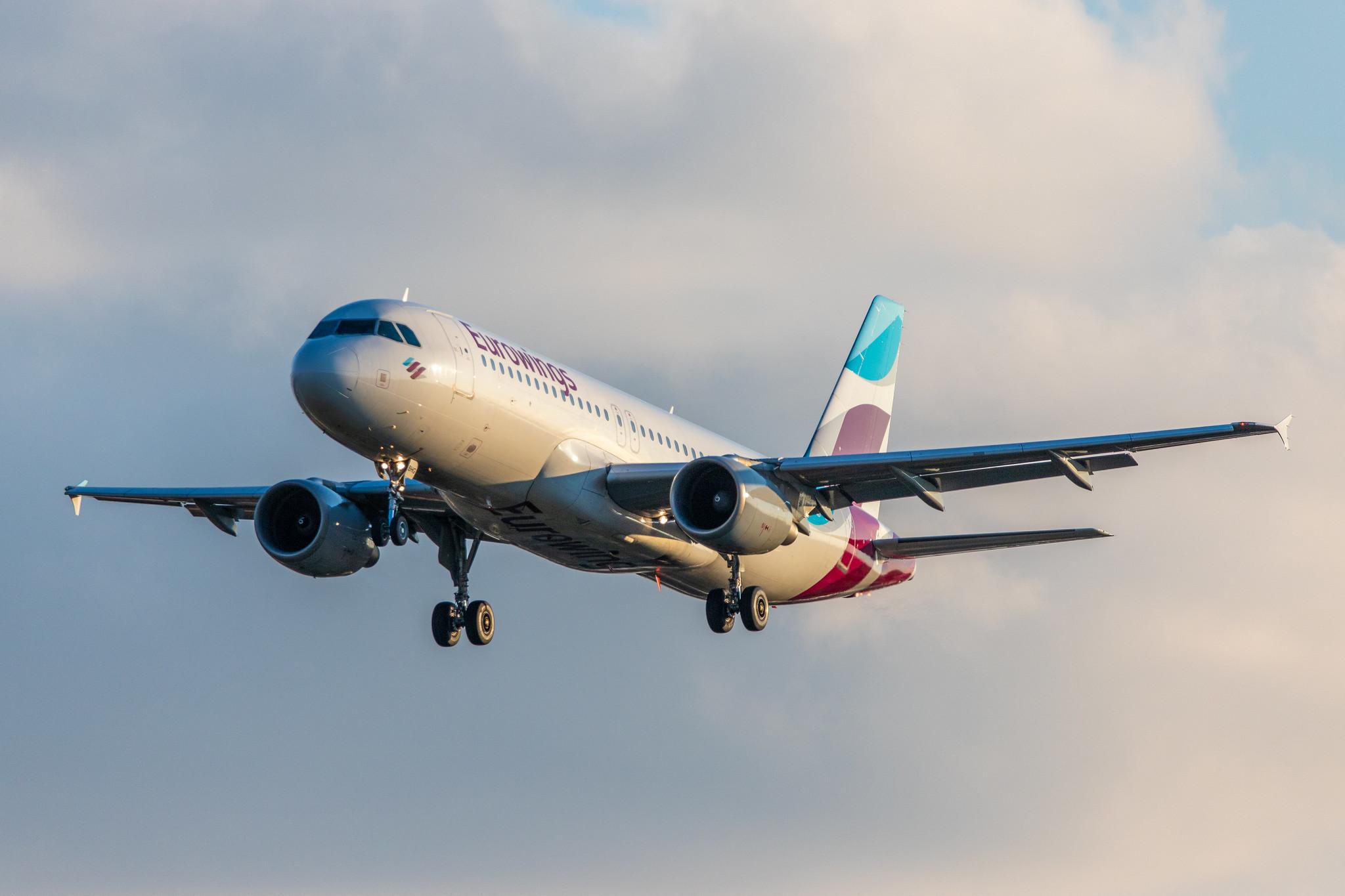 Hamburg Airport: Eurowings (EW / EWG) |  Airbus A320-214 A320 | D-ABHG | MSN 2867