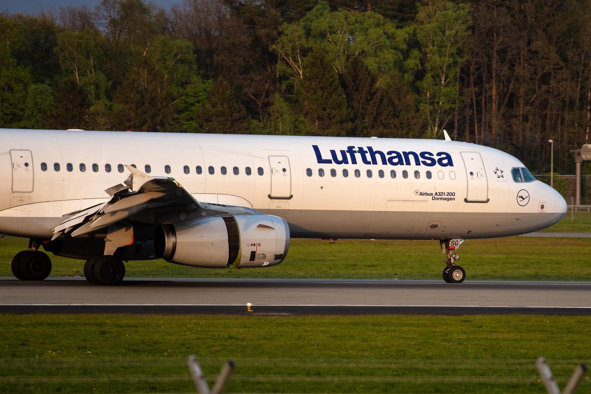 Hamburg Airport: Lufthansa (LH / DLH) |  Airbus A321-231 A321 | D-AISG | MSN 1273