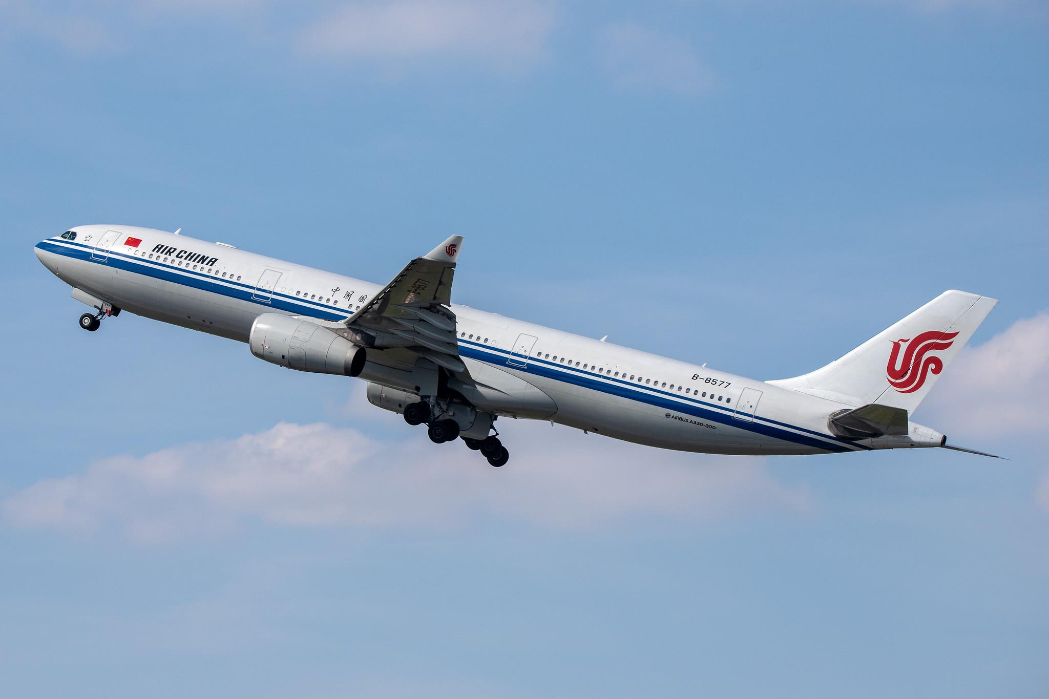 Düsseldorf Airport: Air China (CA / CCA) |  Airbus A330-343 A333 | B-8577 | MSN 1752