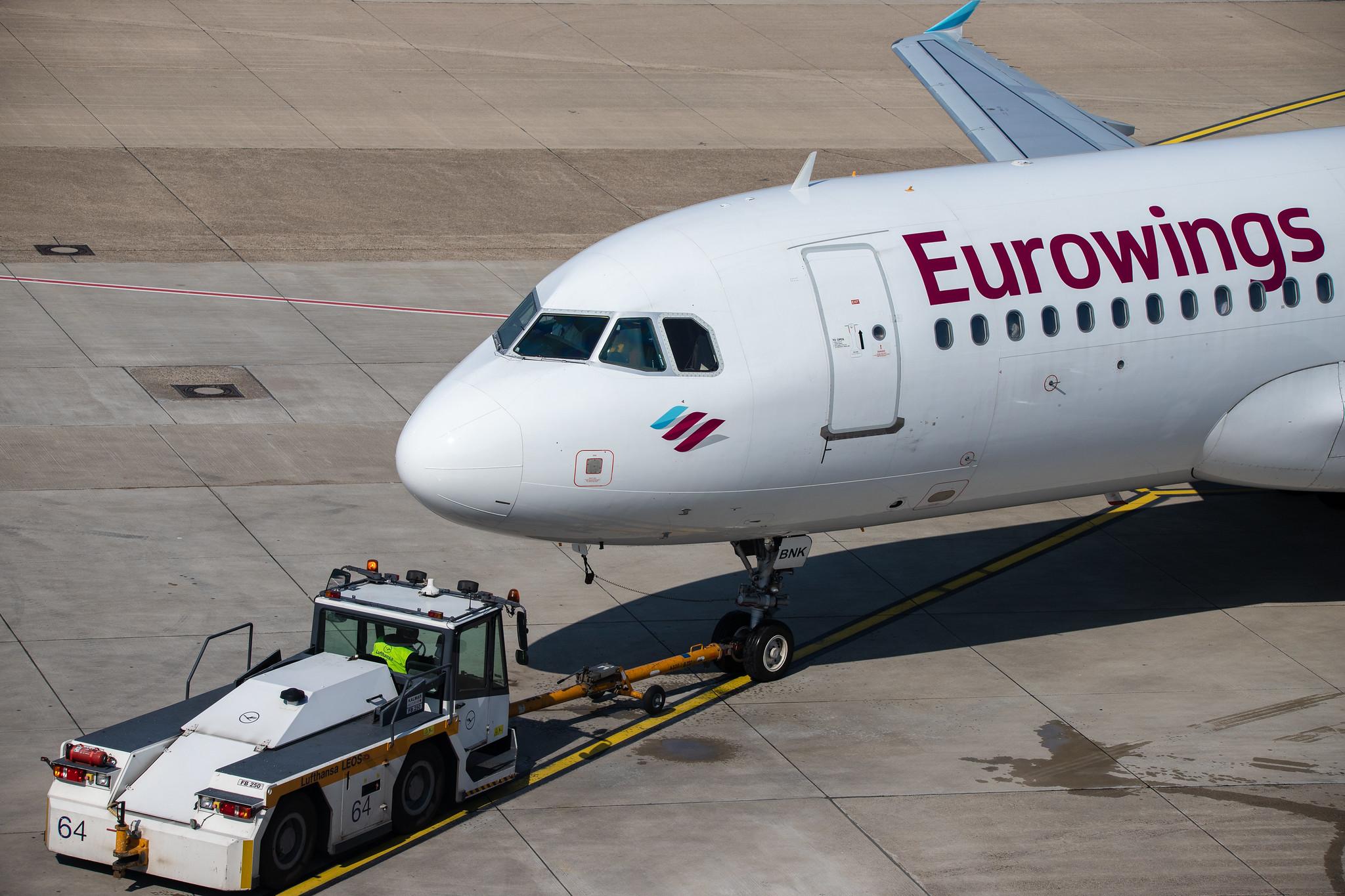 Düsseldorf Airport: Eurowings (EW / EWG) |  Airbus A320-214 A320 | D-ABNK | MSN 1769