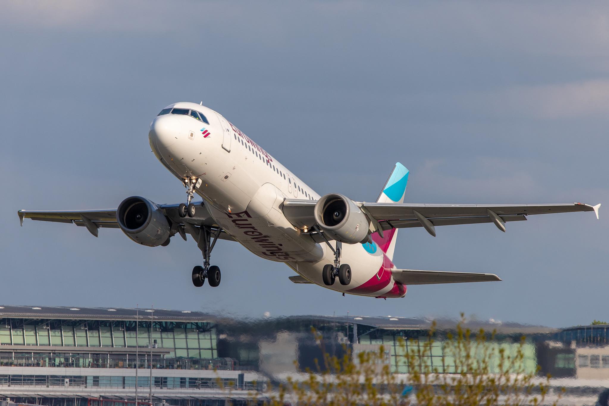Hamburg Airport: Eurowings (EW / EWG) |  Airbus A320-214 A320 | D-ABNU | MSN 2591