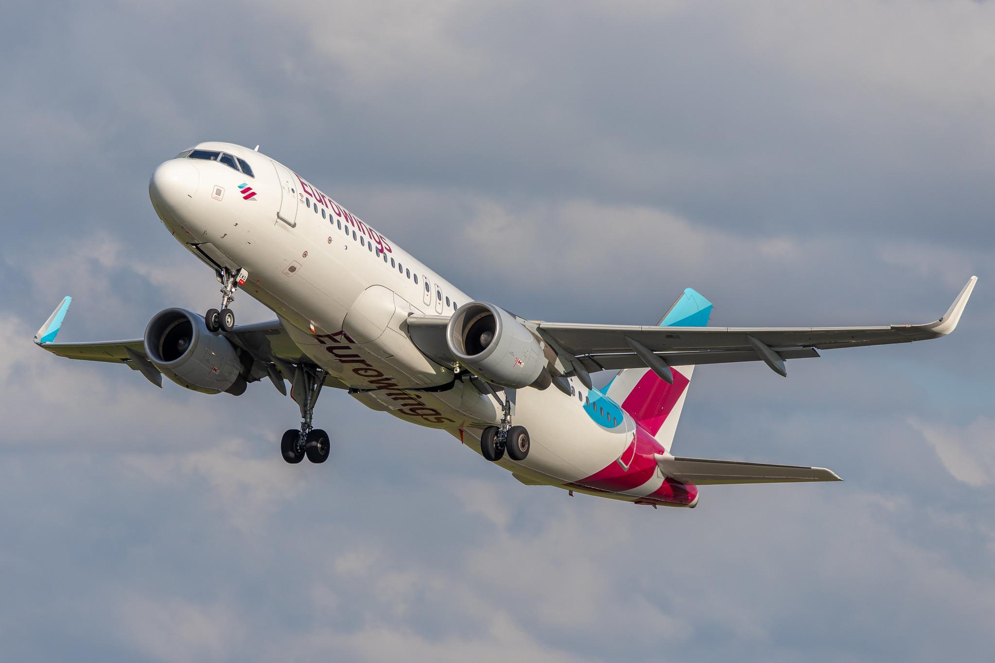 Hamburg Airport: Eurowings (EW / EWG) |  Airbus A320-214 A320 | D-AEWQ | MSN 7398