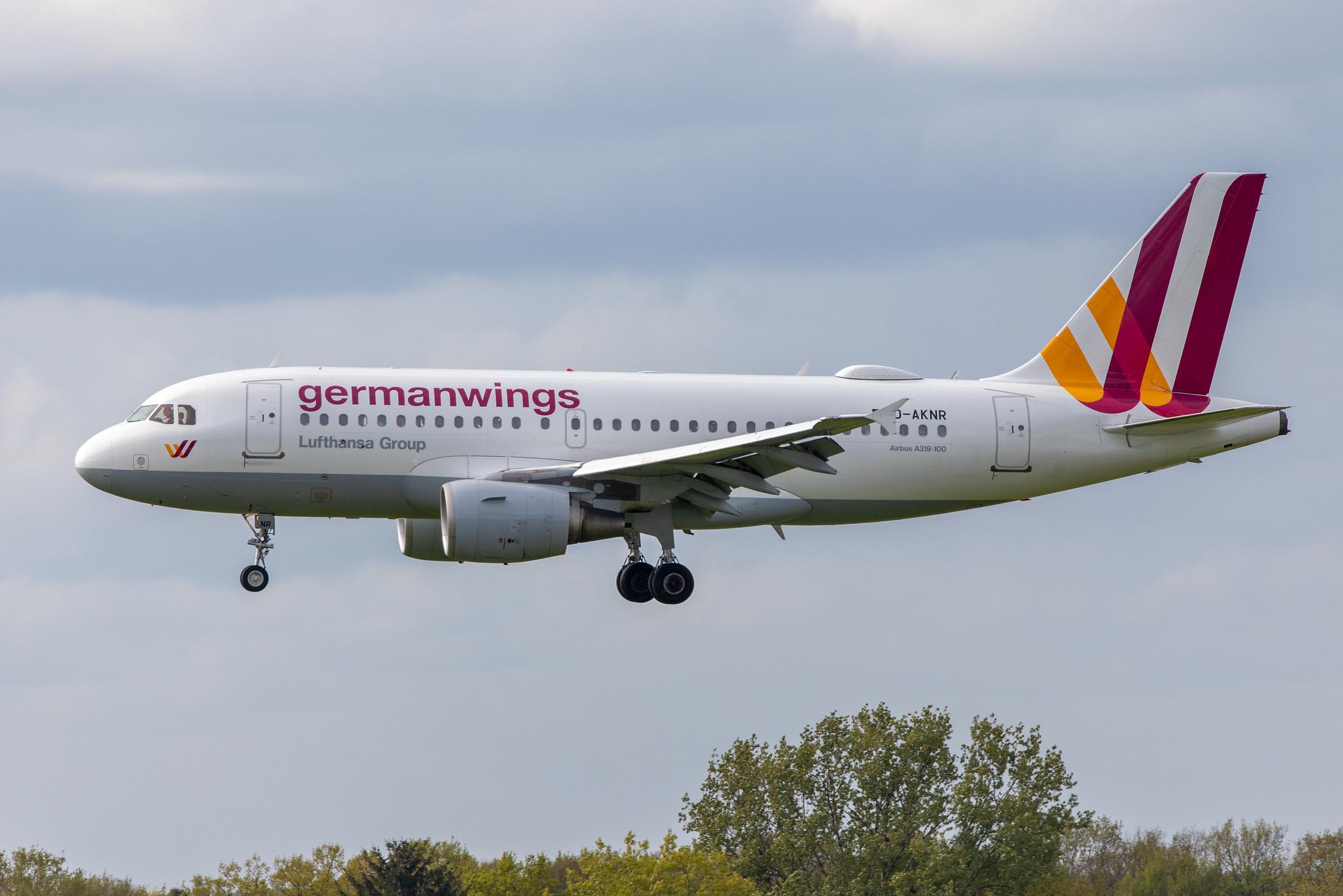 Hamburg Airport: Eurowings (EW / EWG) |  Operator: Germanwings | Airbus A319-112 A319 | D-AKNR | MSN 1209