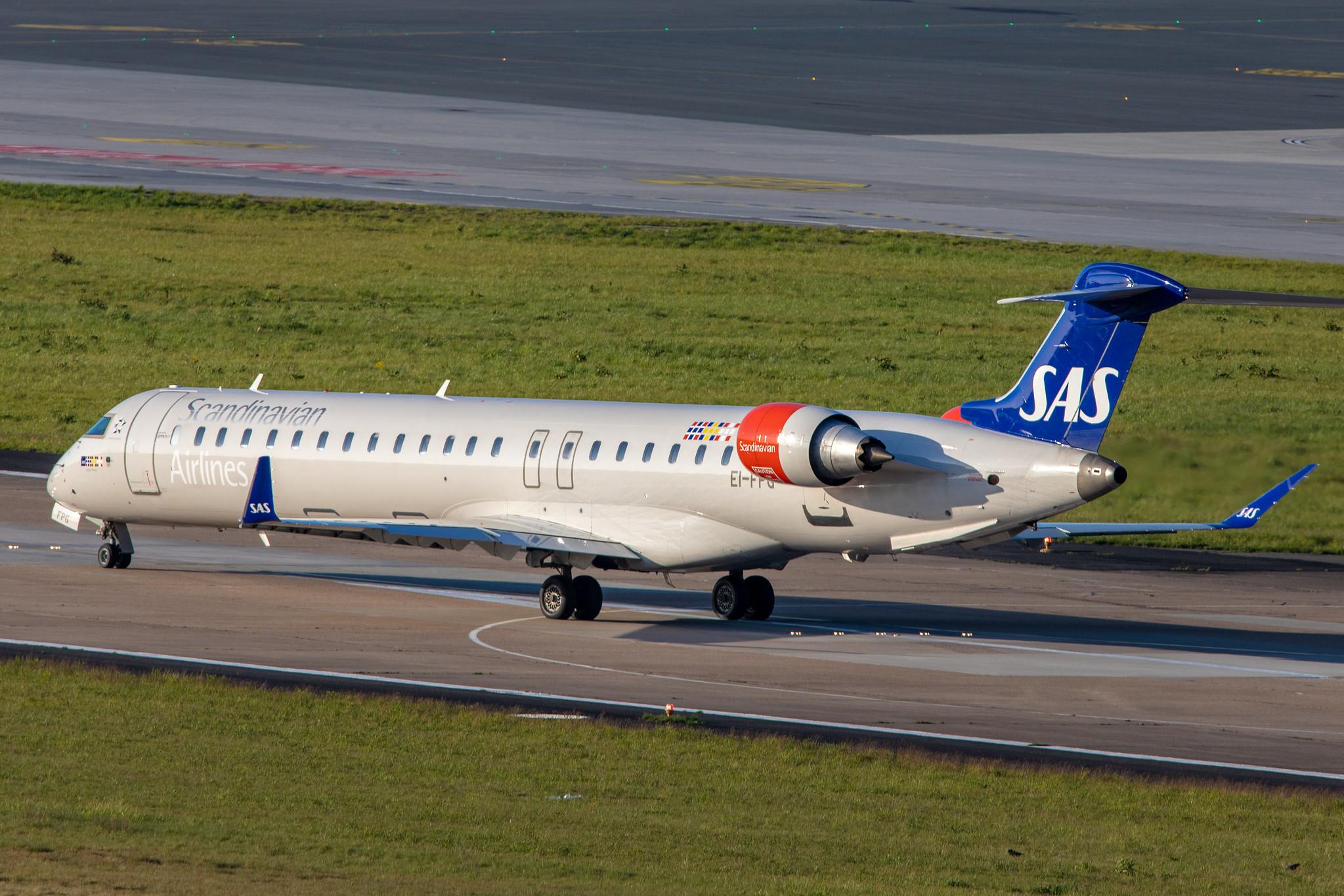 Hamburg Airport: SAS (SK / SAS) | Operator: Cityjet |  Mitsubishi CRJ-900LR CRJ9 | EI-FPG | MSN 15406