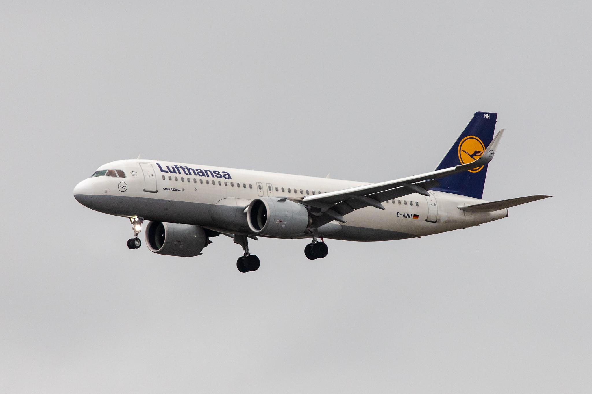 London Heathrow Airport: Lufthansa (LH / DLH) |  Airbus A320-271N A20N | D-AINH | MSN 7648