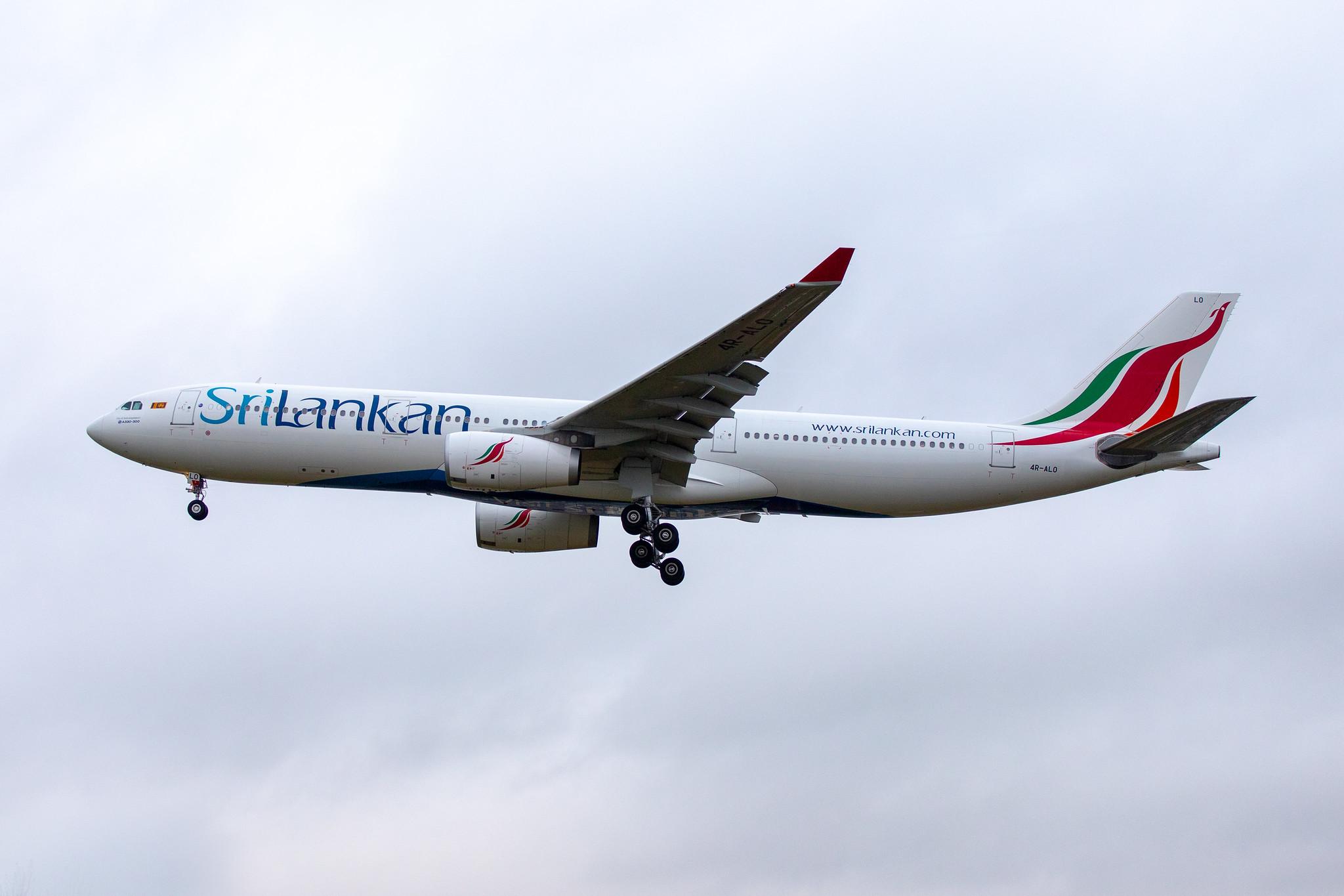London Heathrow Airport: SriLankan Airlines (UL / ALK) |  Airbus A330-343 A333 | 4R-ALO | MSN 1650