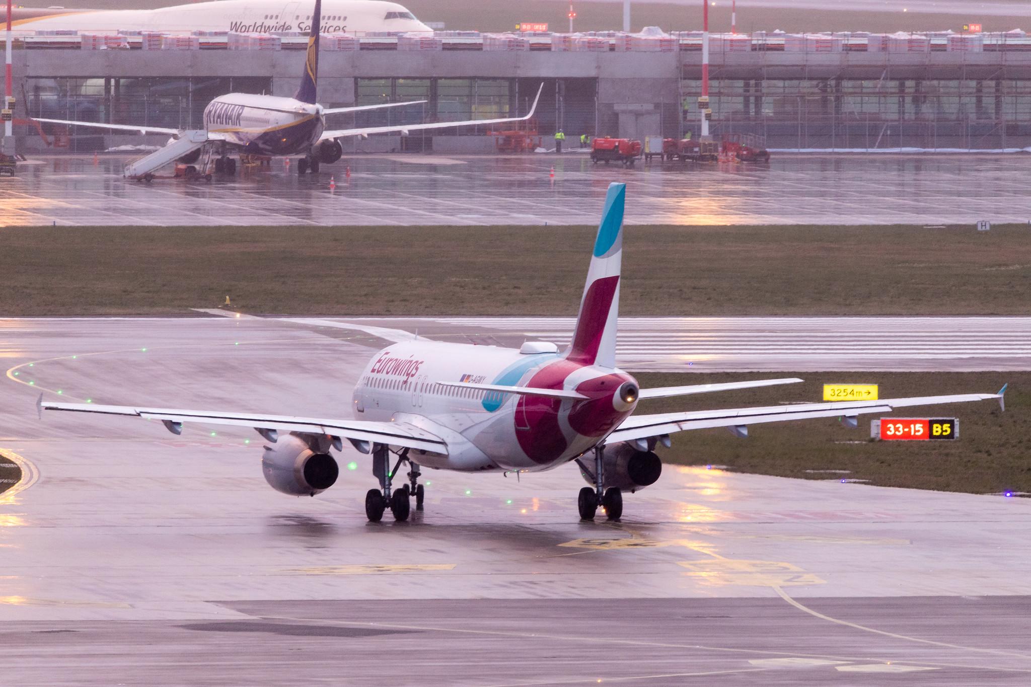 Hamburg Airport: Eurowings (EW / EWG) |  Airbus A319-132 A319 | D-AGWY | MSN 5941