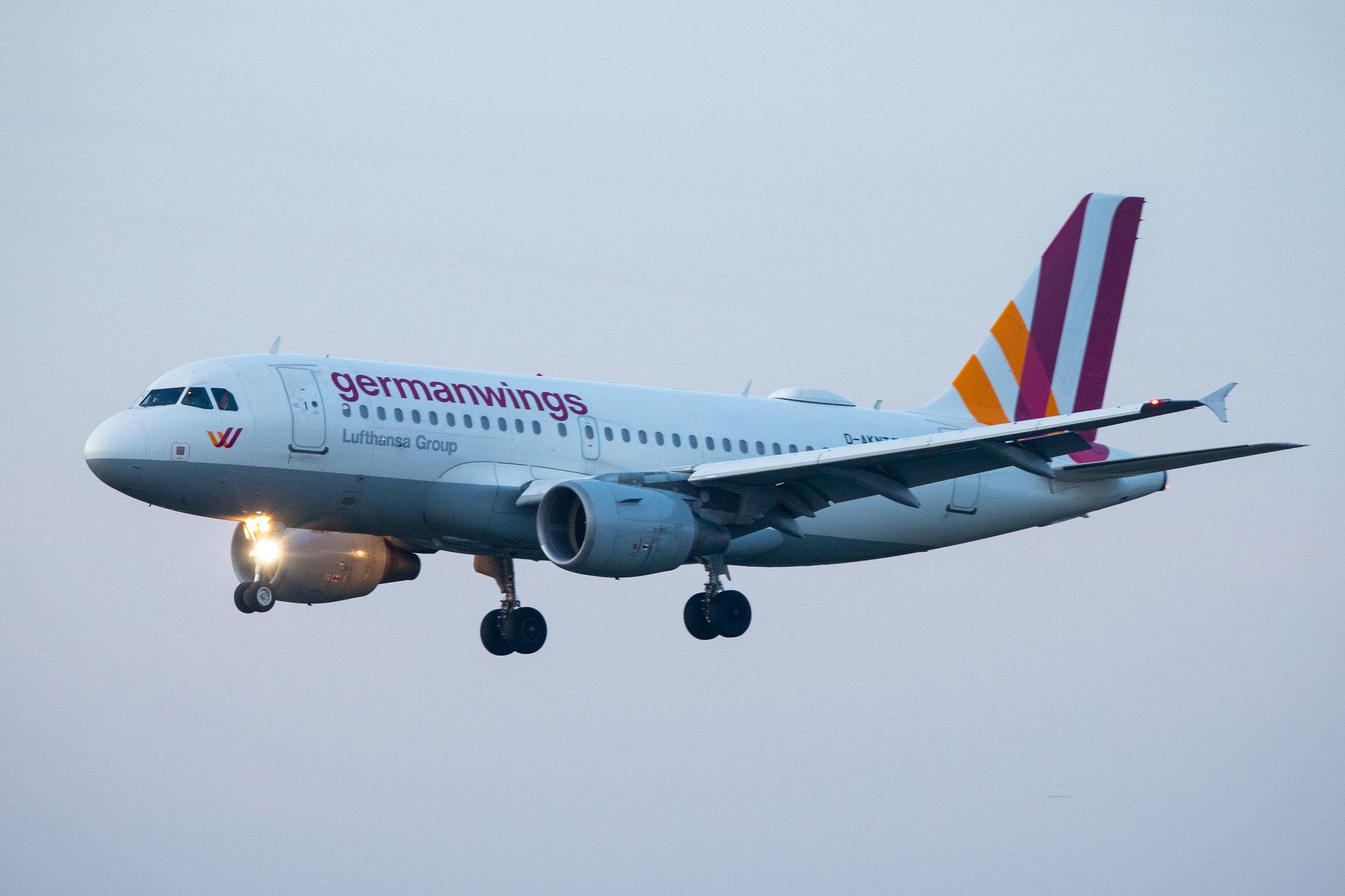 Hamburg Airport: Eurowings (EW / EWG) | Operator: Germanwings |  Airbus A319-112 A319 | D-AKNT | MSN 2607