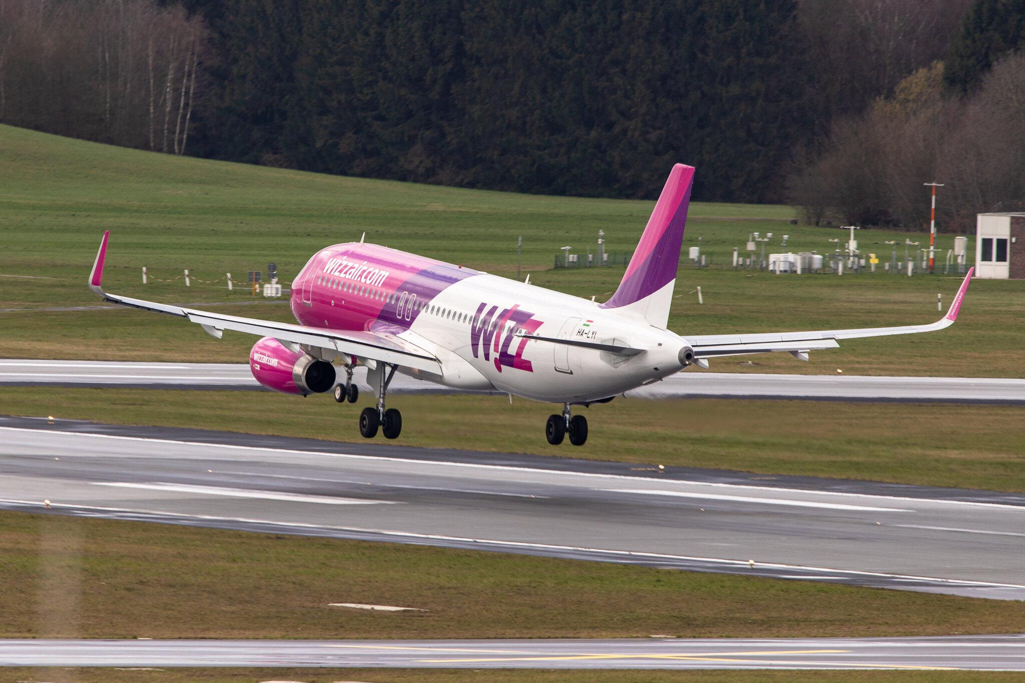 Hamburg Airport: Wizz Air (W6 / WZZ) |  Airbus A320-232 A320 | HA-LYI | MSN 6352