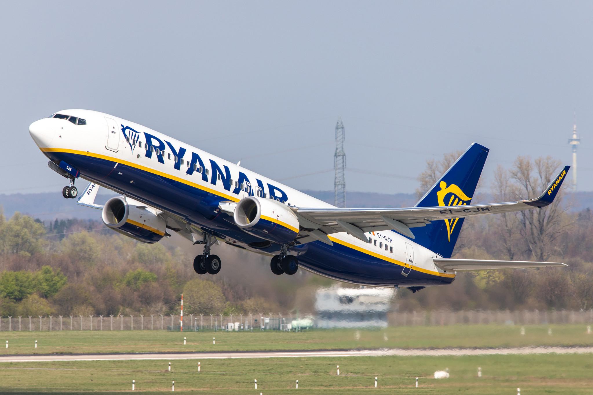 Düsseldorf Airport: Ryanair (FR / RYR) |  Boeing 737-8AS B738 | EI-GJM | MSN 44827