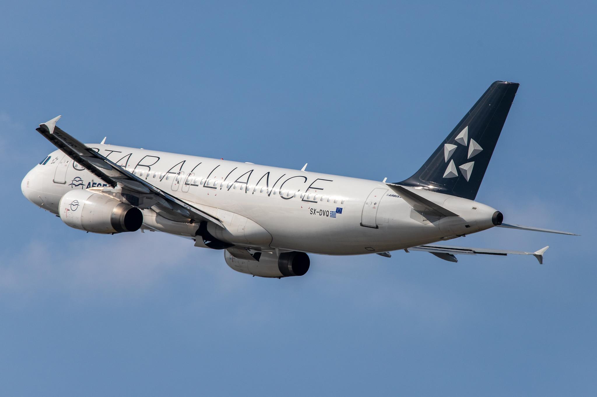 Düsseldorf Airport: Aegean Airlines (A3 / AEE) |  Livery: Star Alliance livery |  Airbus A320-232 A320 | SX-DVQ | MSN 3526