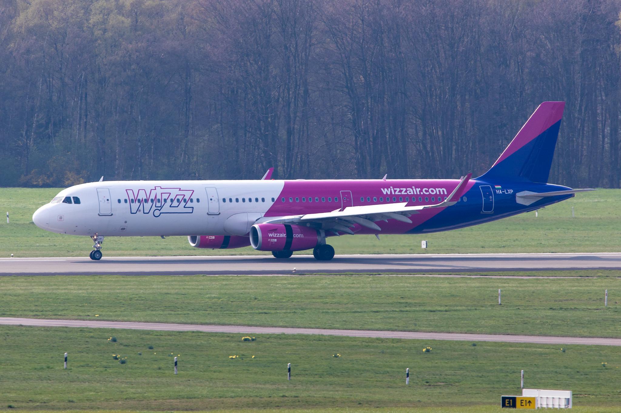 Hamburg Airport: Wizz Air (W6 / WZZ) |  Airbus A321-231 A321 | HA-LXP | MSN 7578