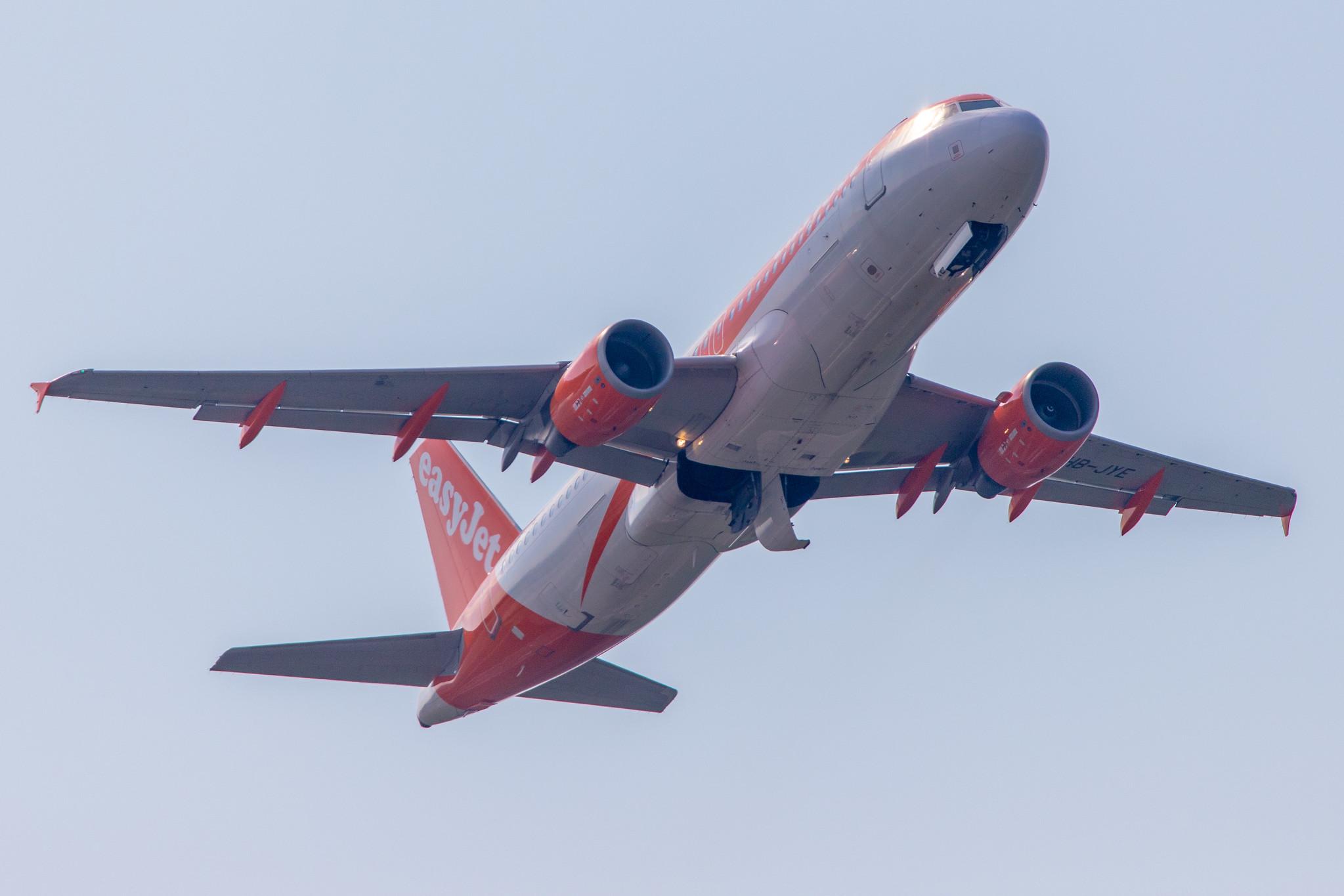 Hamburg Airport: easyJet (U2 / EZY) | Operator: easyJet Switzerland |  Airbus A320-214 A320 | HB-JYE | MSN 4006