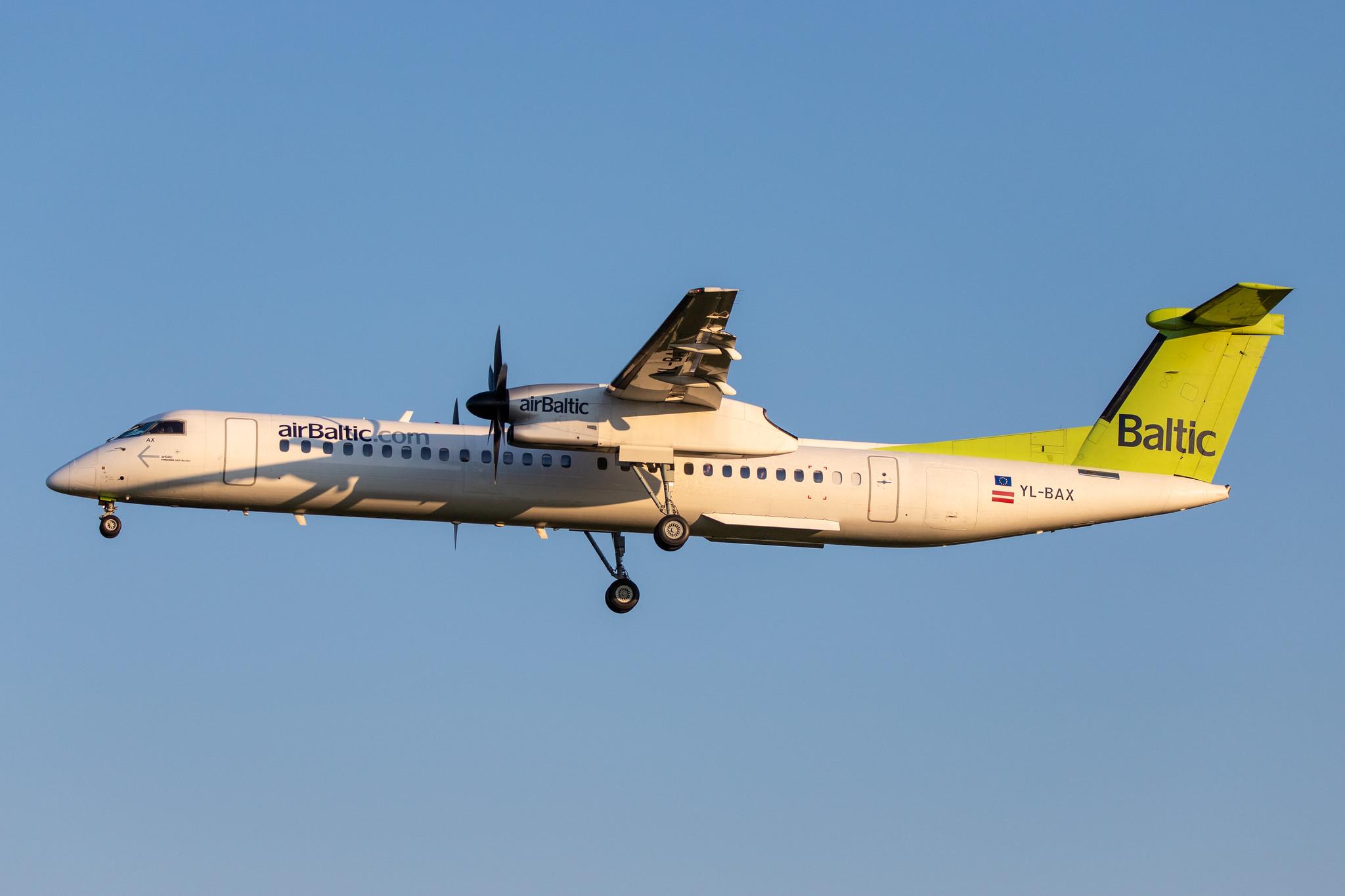Hamburg Airport: Air Baltic (BT / BTI) |  De Havilland Canada Dash 8-400 DH8D | YL-BAX | MSN 4324