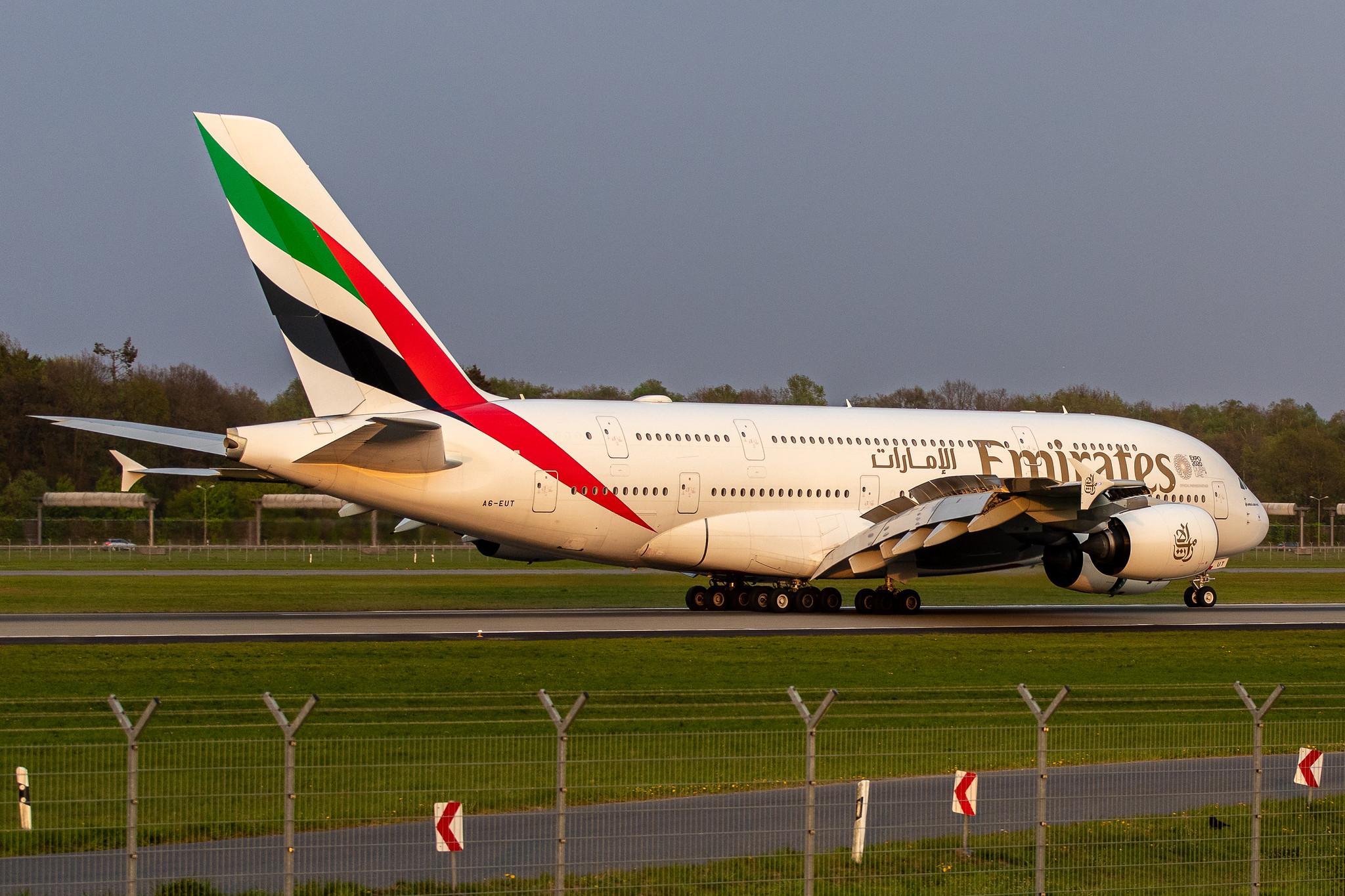 Hamburg Airport: Emirates (EK / UAE) |  Airbus A380-842 A388 | A6-EUT | MSN 236