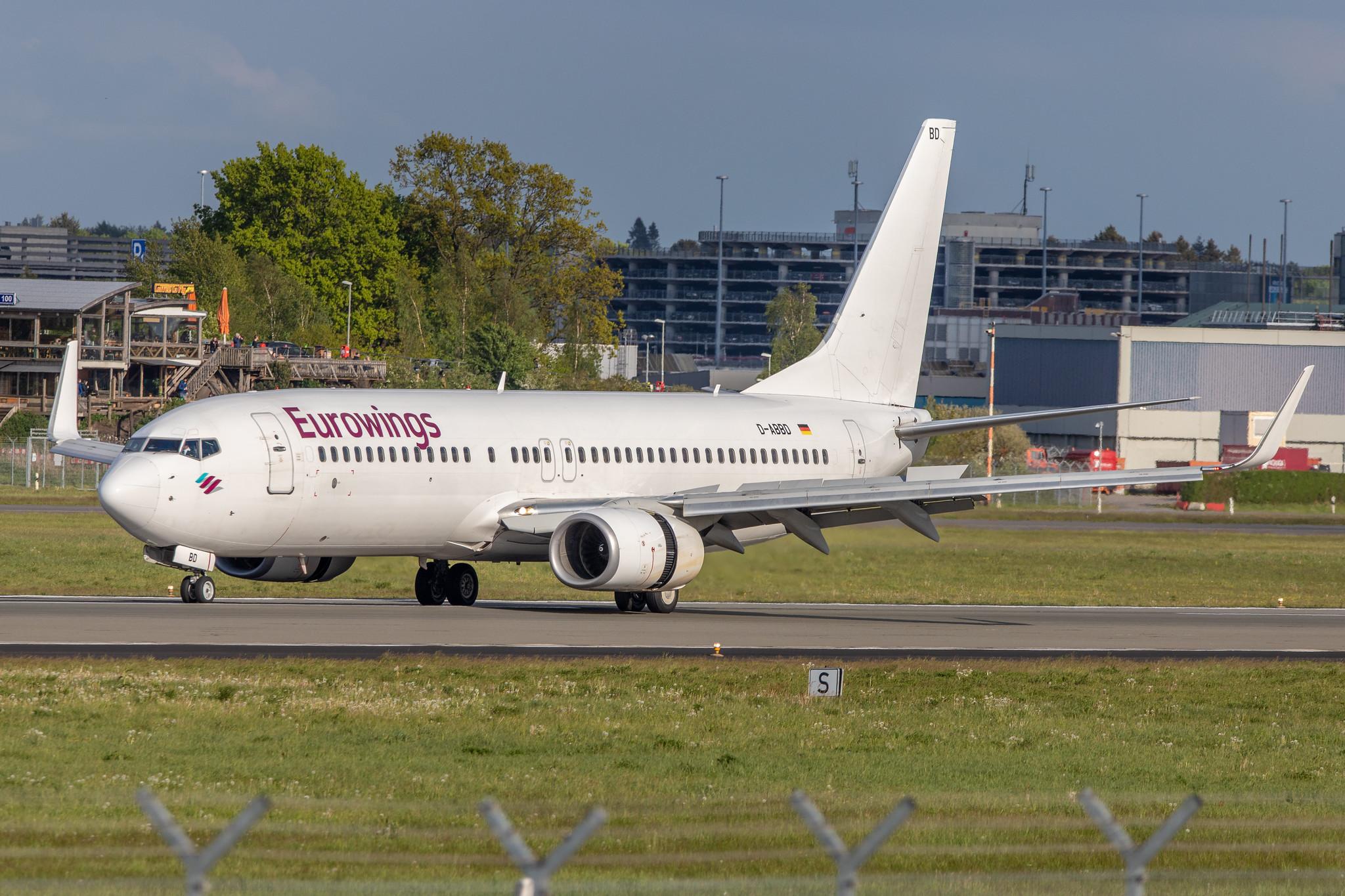 Hamburg Airport Eurowings Boeing 737-86J B738 D-ABBD operated by TUI fly MSN 30880