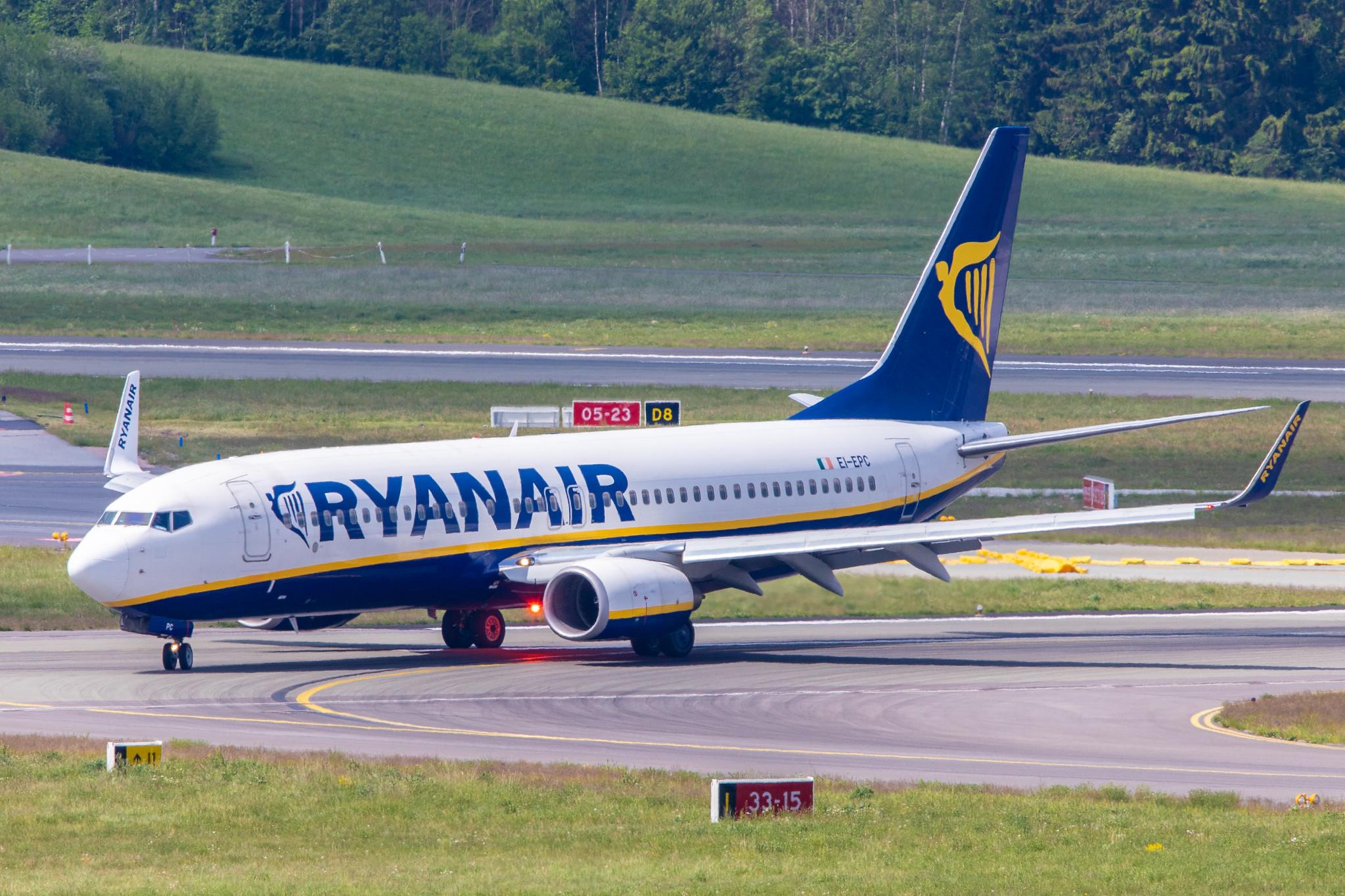 Hamburg Airport: Ryanair (FR / RYR) |  Boeing 737-8AS B738 | EI-EPC | MSN 40312