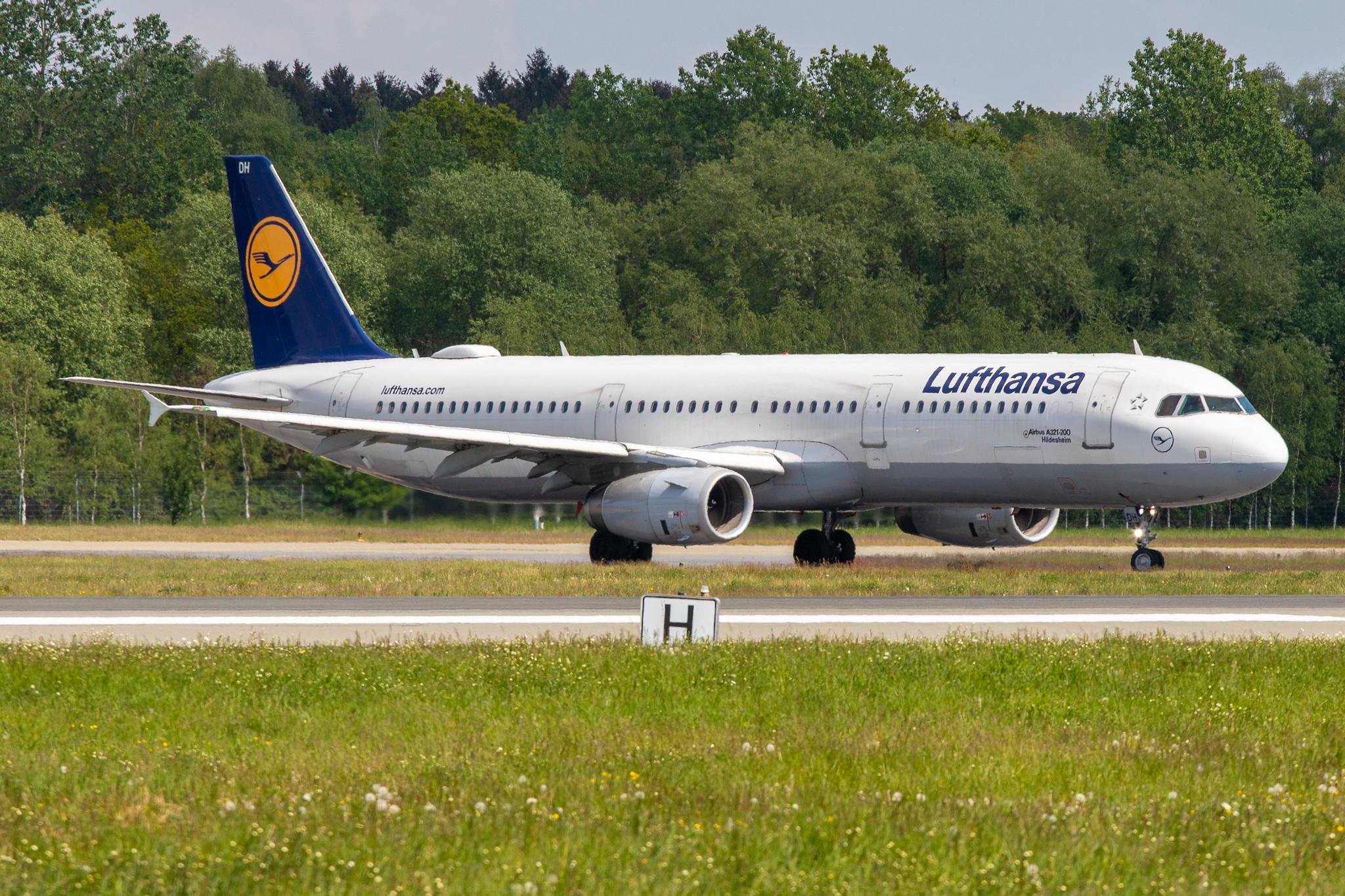 Hamburg Airport: Lufthansa (LH / DLH) |  Airbus A321-231 A321 | D-AIDH | MSN 4710