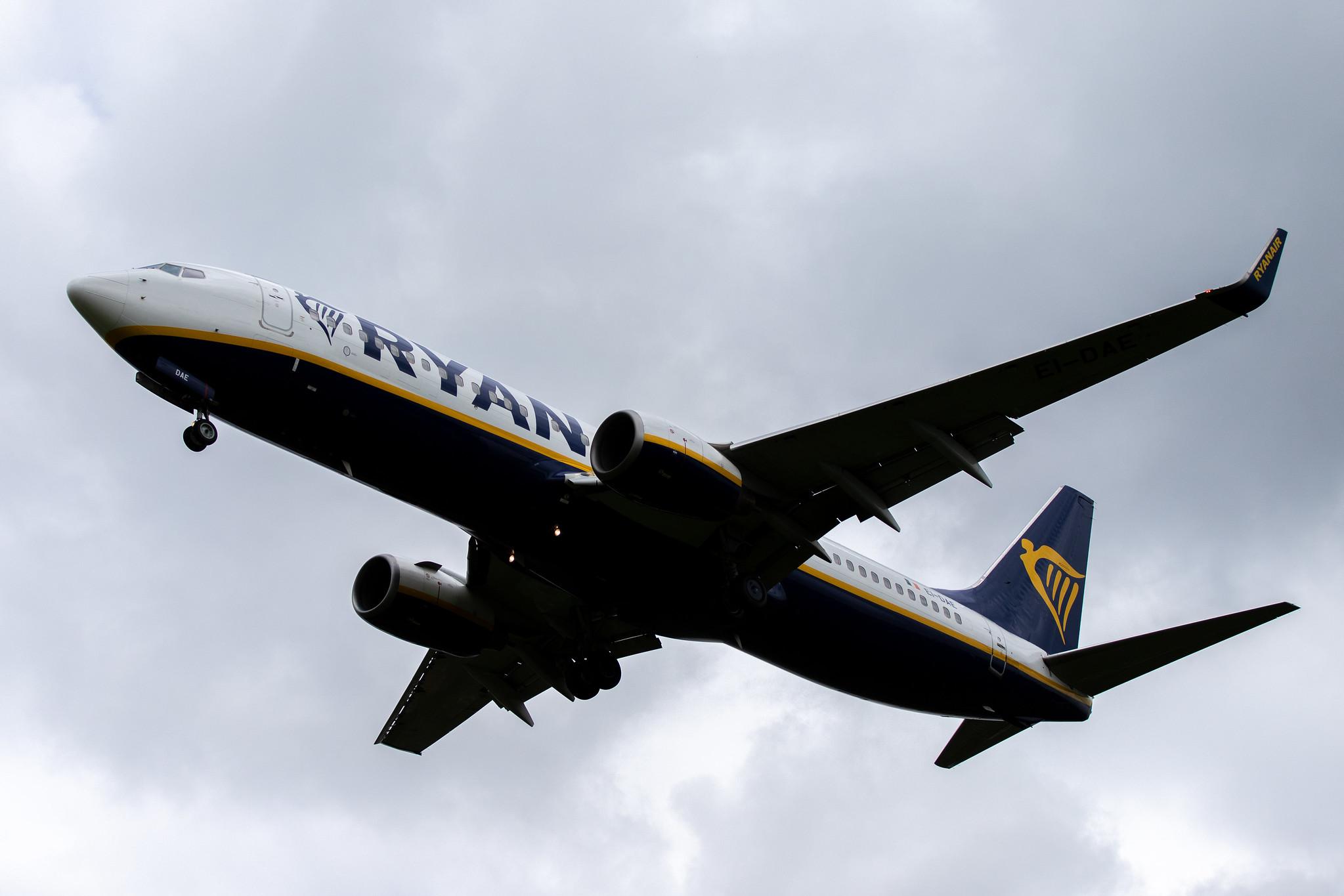 Hamburg Airport: Ryanair (FR / RYR) |  Boeing 737-8AS B738 | EI-DAE | MSN 33545