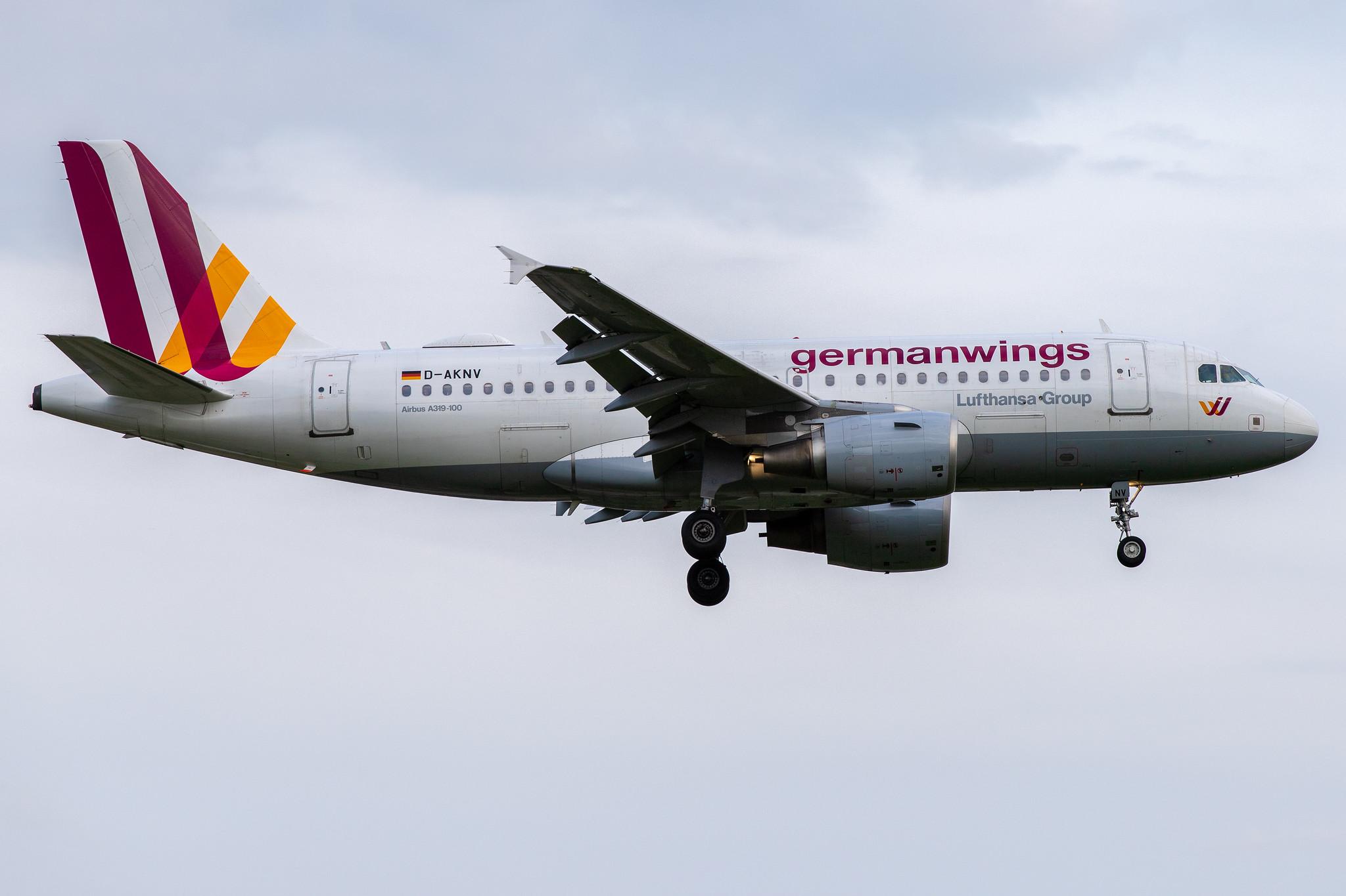 Hamburg Airport: Eurowings (EW / EWG) | Operator: Germanwings |  Airbus A319-112 A319 | D-AKNV | MSN 2632