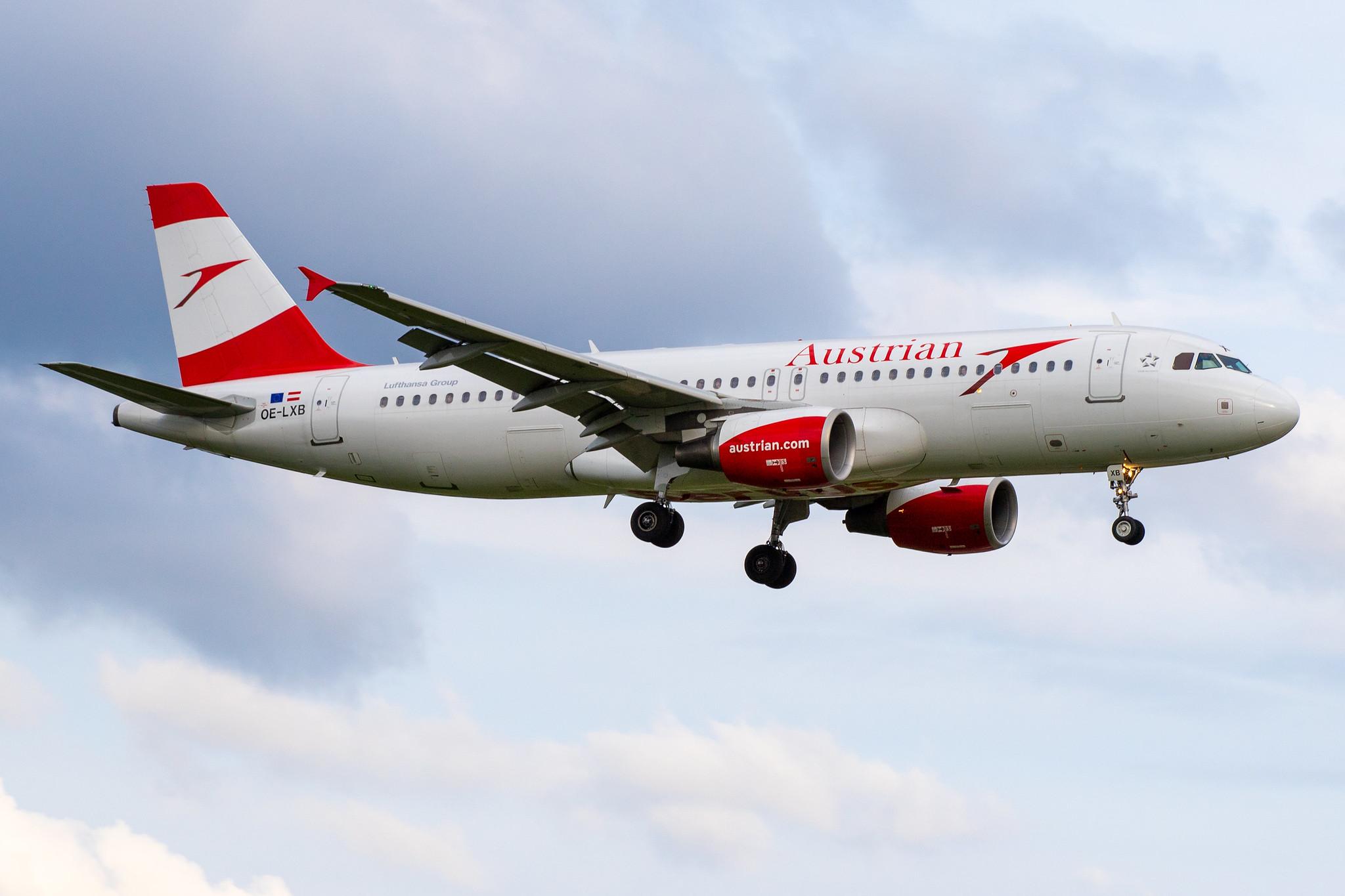 Hamburg Airport: Austrian Airlines (OS / AUA) |  Airbus A320-216 A320 | OE-LXB | MSN 3482