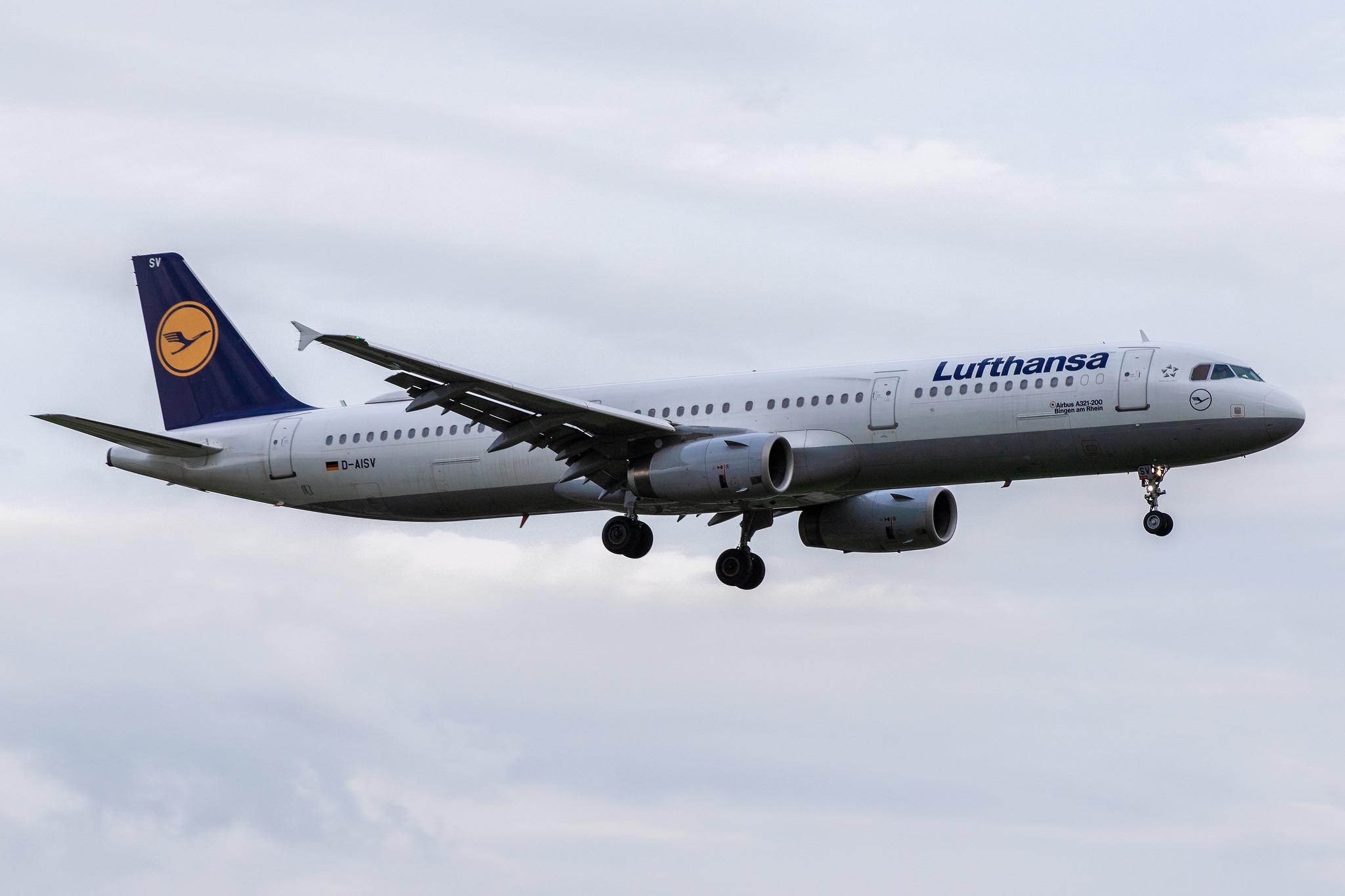 Hamburg Airport: Lufthansa (LH / DLH) |  Airbus A321-231 A321 | D-AISV | MSN 4050