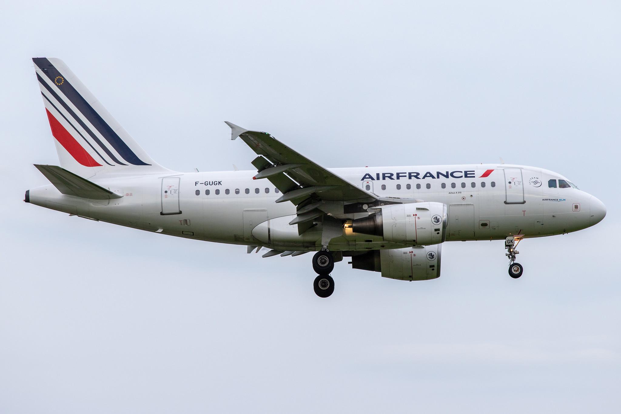 Hamburg Airport: Air France (AF / AFR) |  Airbus A318-111 A318 | F-GUGK | MSN 2601
