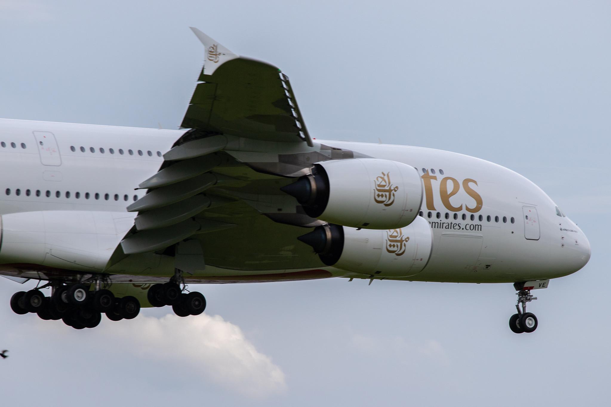 Hamburg Airport: Emirates (EK / UAE) |  Airbus A380-842 A388 | A6-EVE | MSN 250