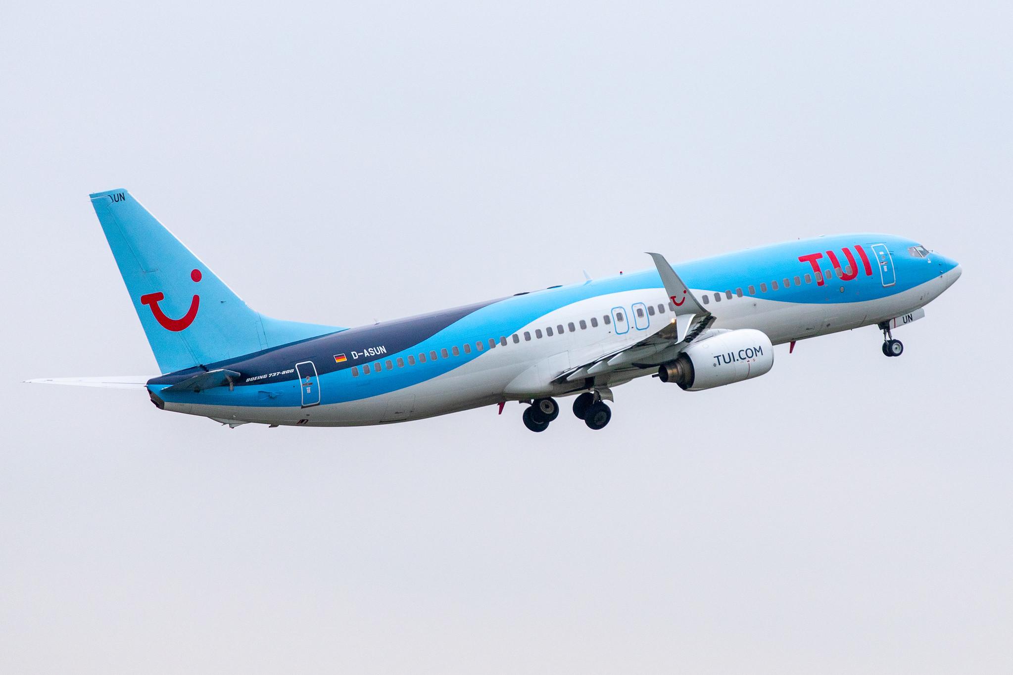 Hamburg Airport: TUI (X3 / TUI) | Operator: TUI fly |  Boeing 737-8BK B738 | D-ASUN | MSN 33023