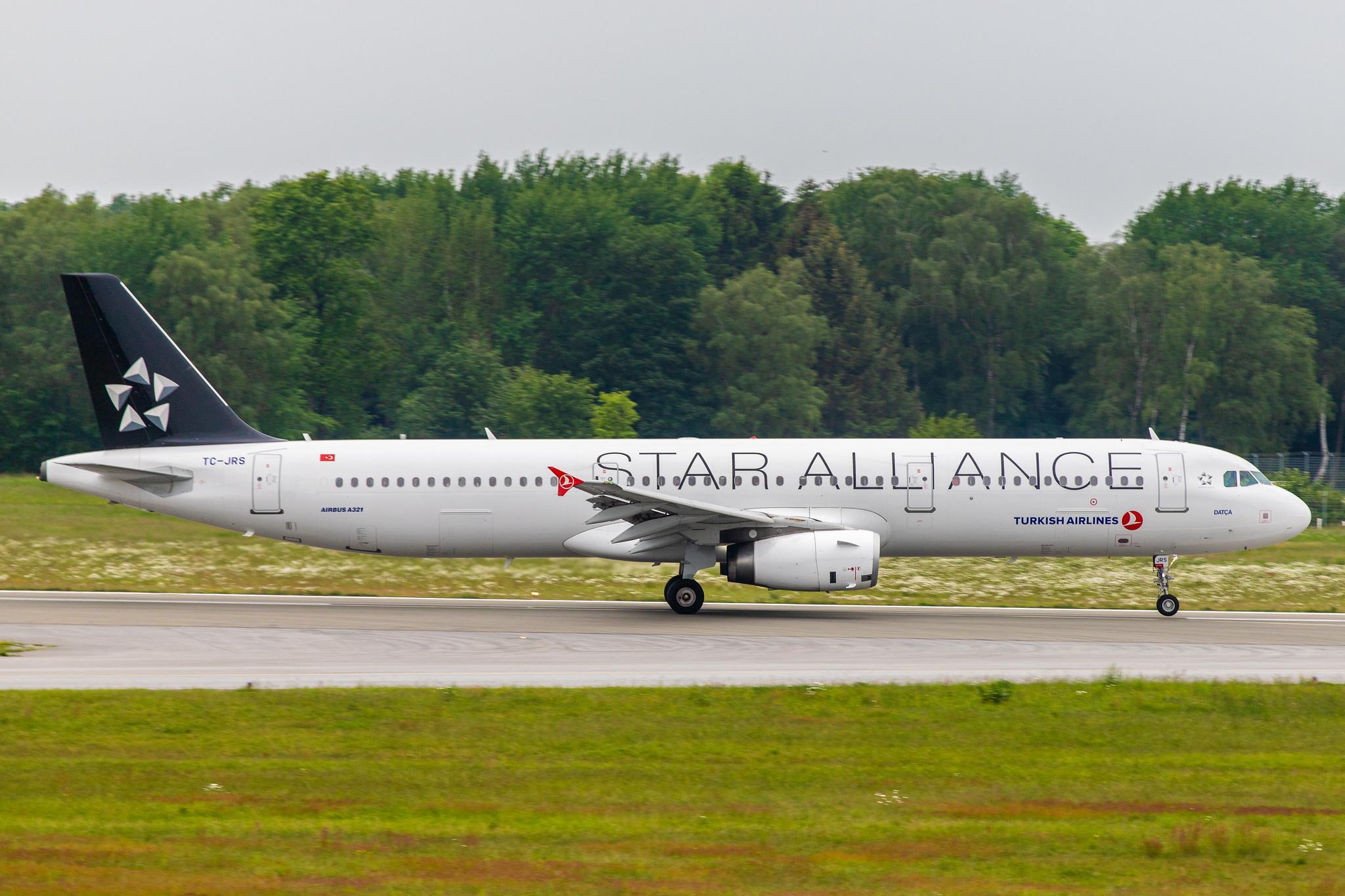 Hamburg Airport: Turkish Airlines (TK / THY) |  Livery: Star Alliance Livery |  Airbus A321-231 A321 | TC-JRS | MSN 4761