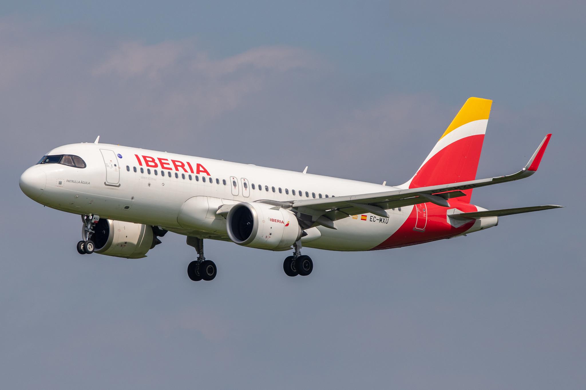 Hamburg Airport: Iberia (IB / IBE) |  Airbus A320-251N A20N | EC-MXU | MSN 8221