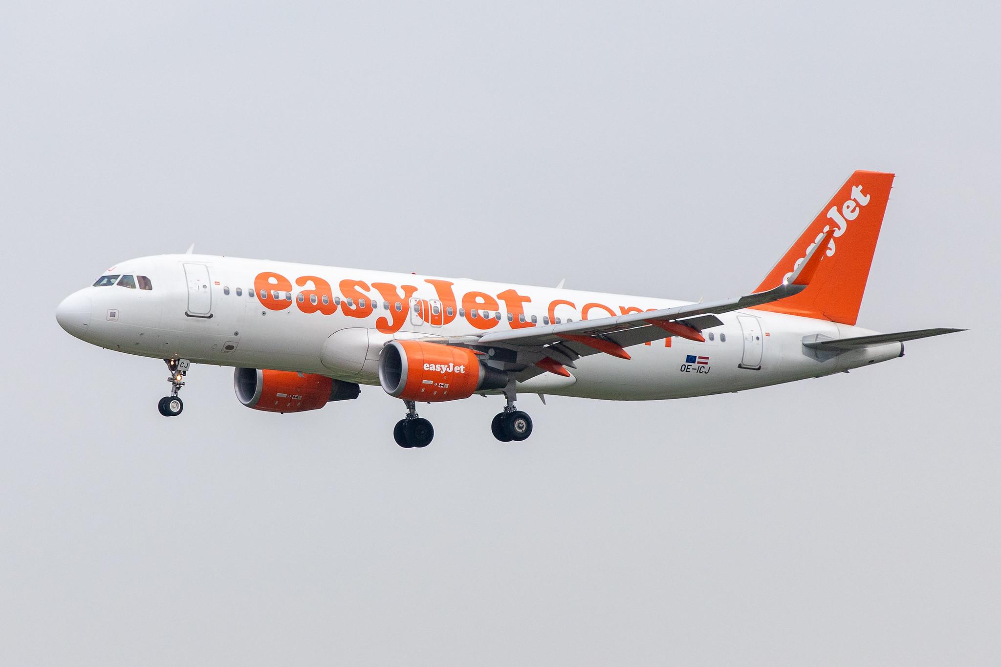 Hamburg Airport: easyJet (U2 / EZY) | Operator: easyJet Europe |  Airbus A320-214 A320 | OE-ICJ | MSN 6047