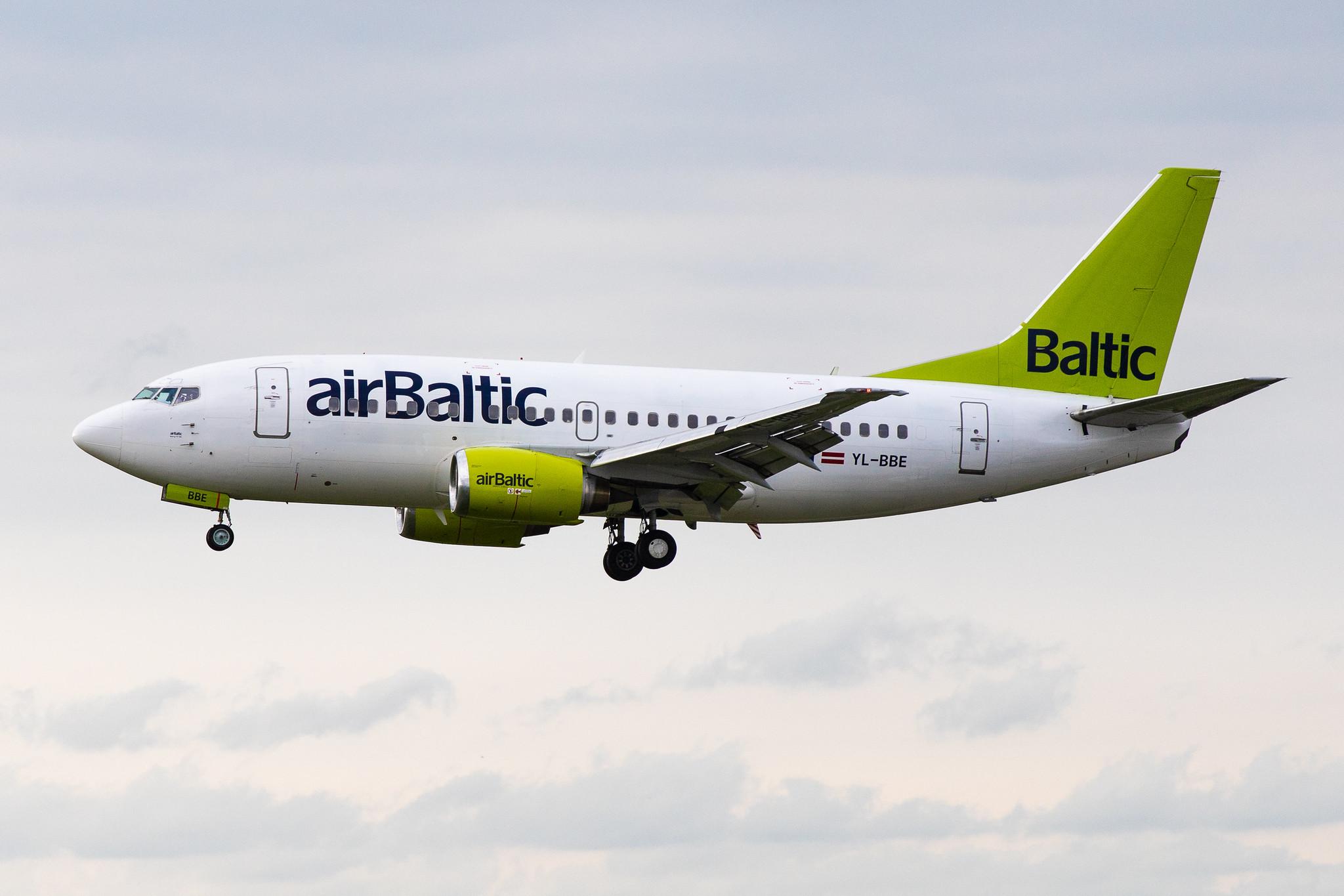 Hamburg Airport: Air Baltic (BT / BTI) |  Boeing 737-53S B735 | YL-BBE | MSN 29073