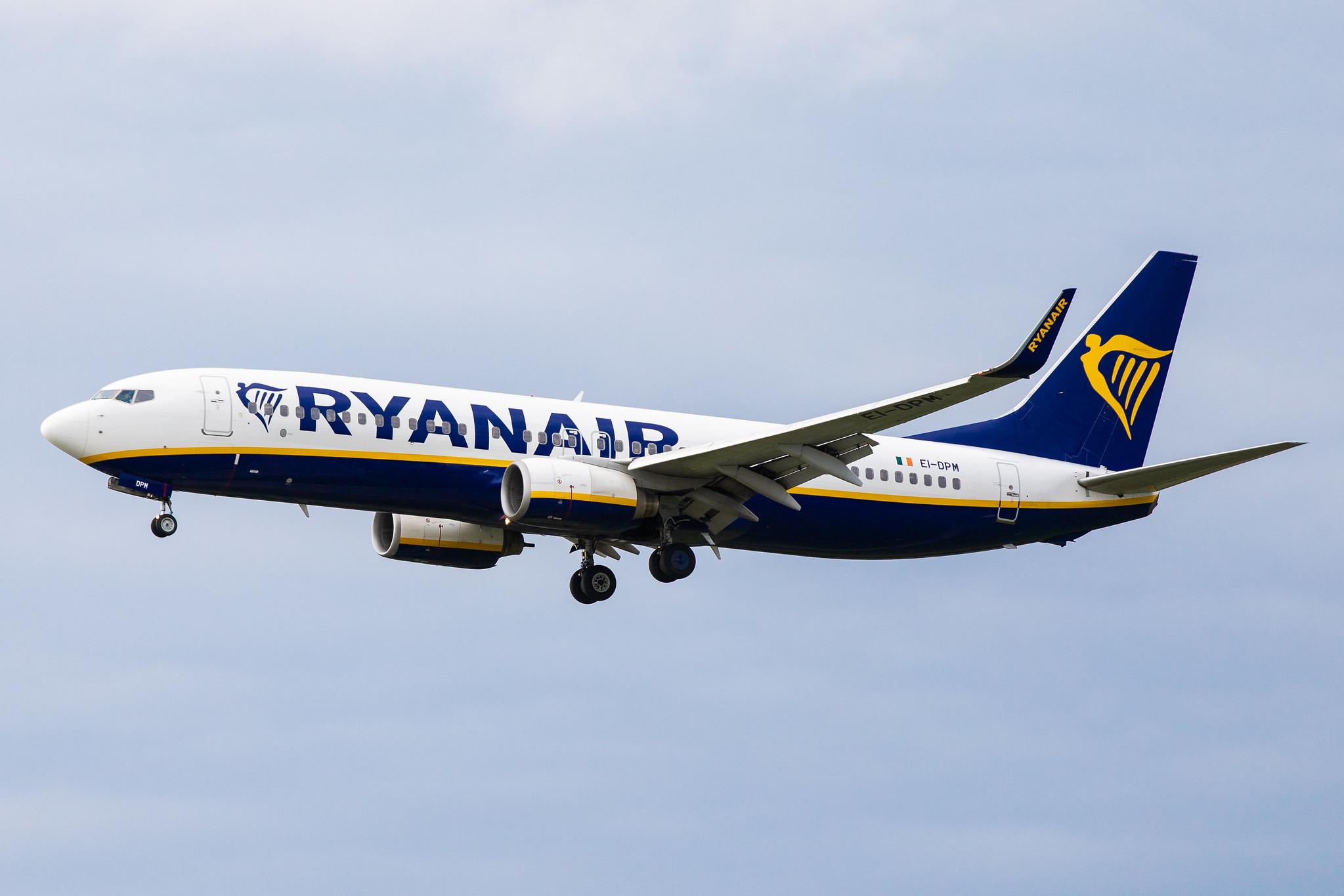 Hamburg Airport: Ryanair (FR / RYR) |  Boeing 737-8AS B738 | EI-DPM | MSN 33640