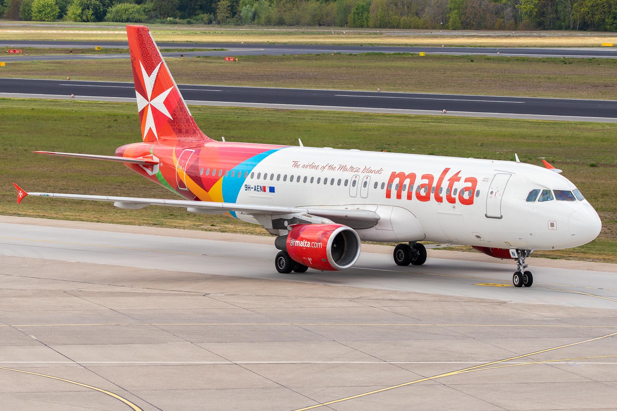 Flughafen Berlin Tegel (TXL): Air Malta (KM / AMC) |  Airbus A320-214 A320 | 9H-AEN | MSN 2665