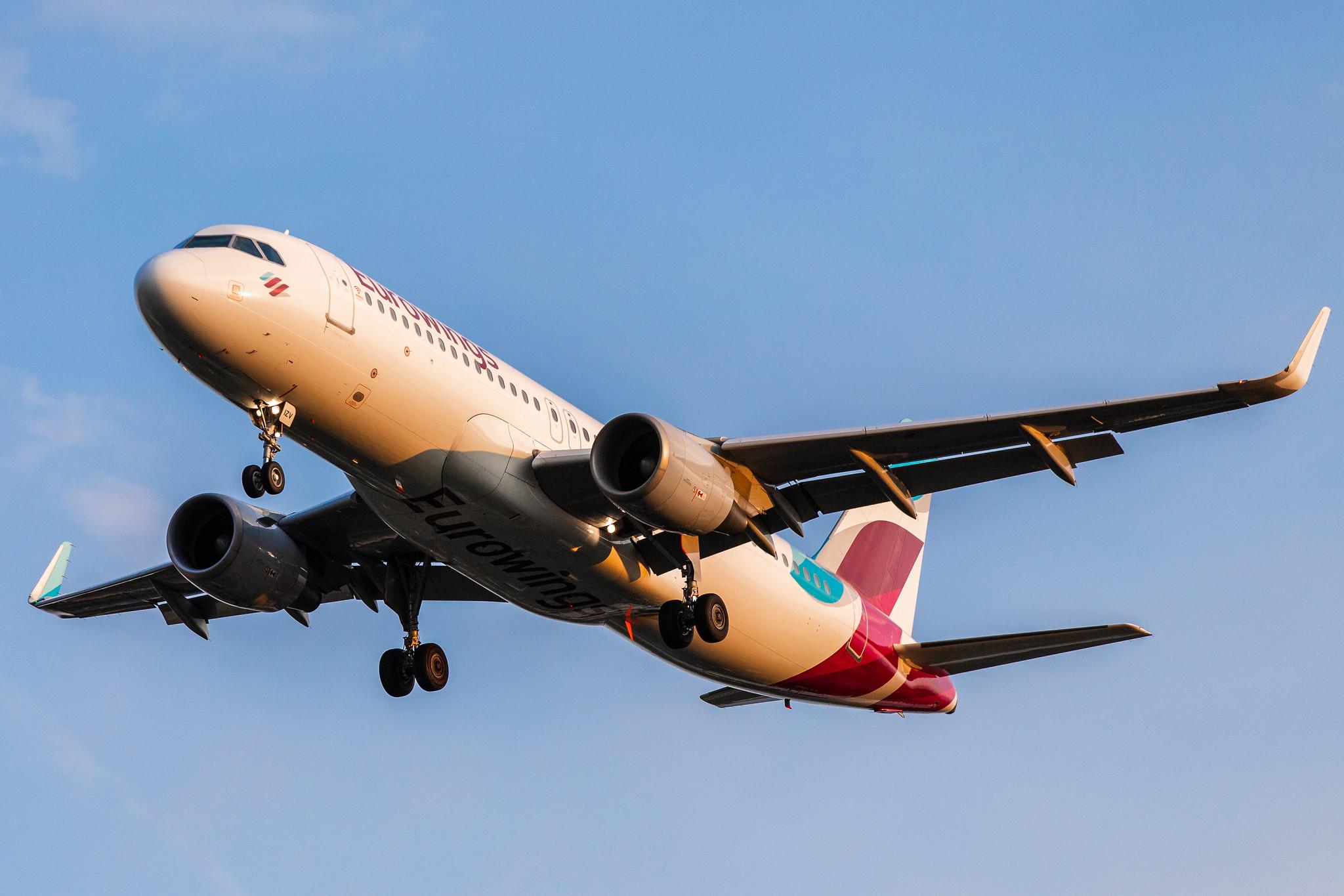 Hamburg Airport: Eurowings (EW / EWG) |  Airbus A320-214 A320 | D-AIZV | MSN 5658