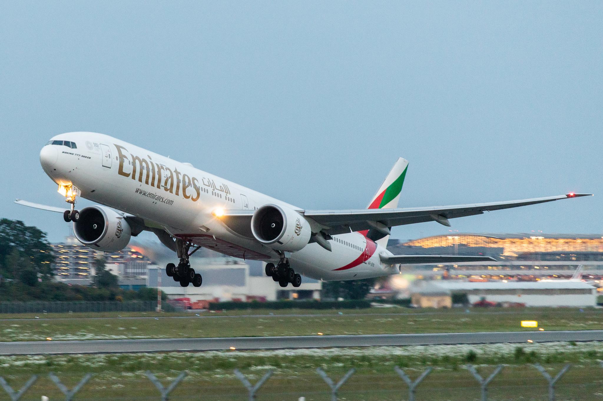 Hamburg Airport: Emirates (EK / UAE) |  Boeing 777-31H(ER) B77W | A6-EPS | MSN 42338