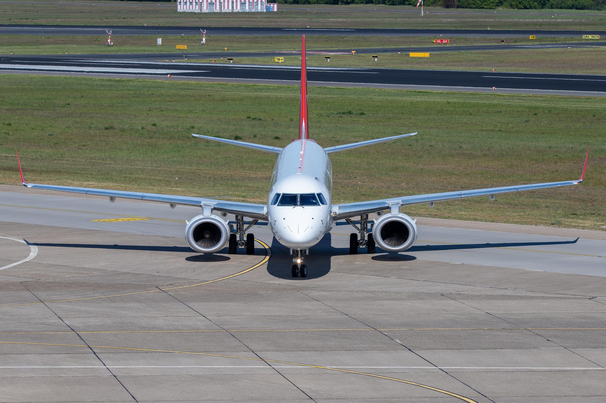 Flughafen Berlin Tegel (TXL): Helvetic Airways Embraer ERJ-190LR E190 HB-JVO MSN 19000294