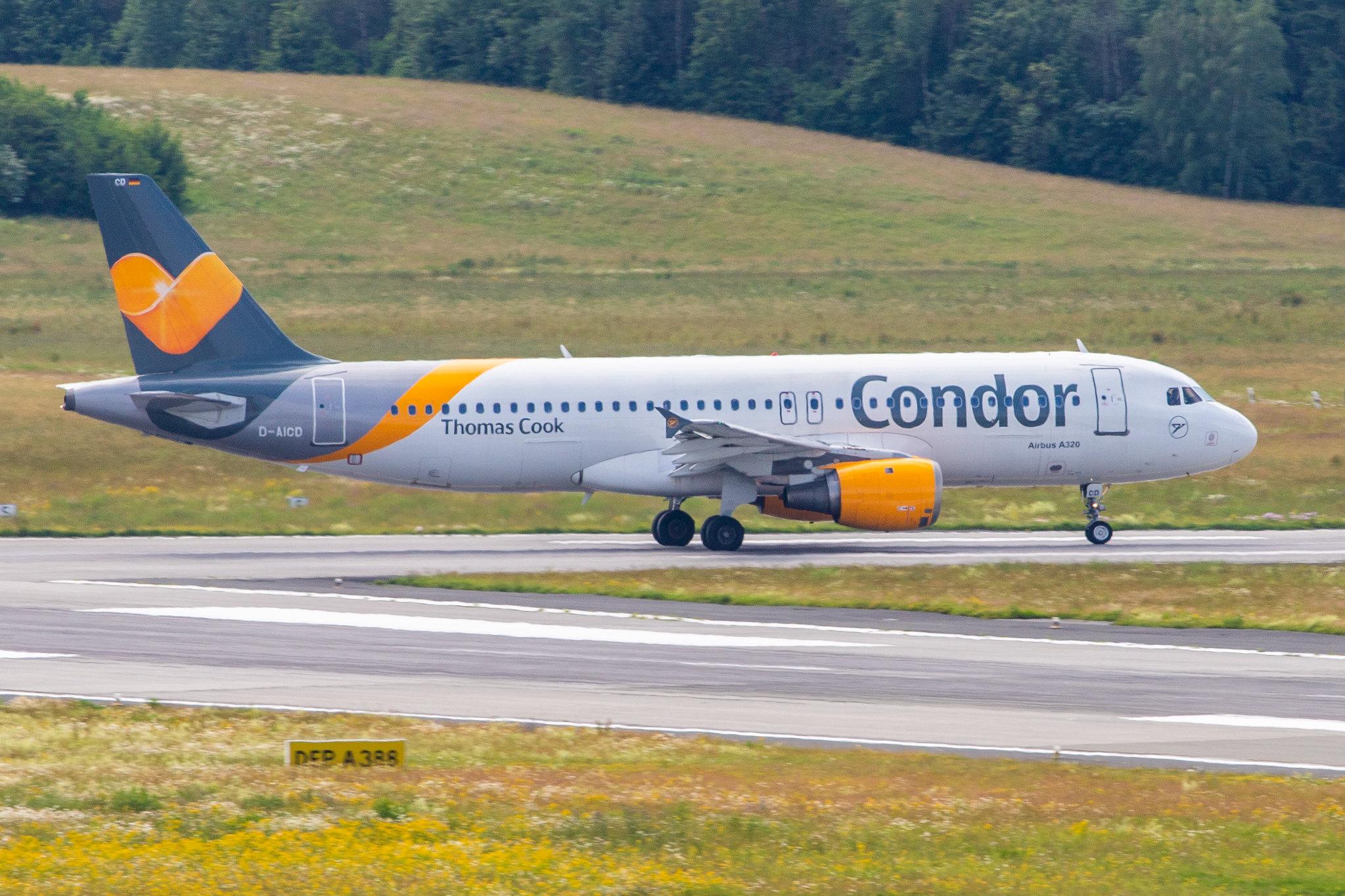 Hamburg Airport: Condor (DE / CFG) |  Airbus A320-212 A320 | D-AICD | MSN 0884