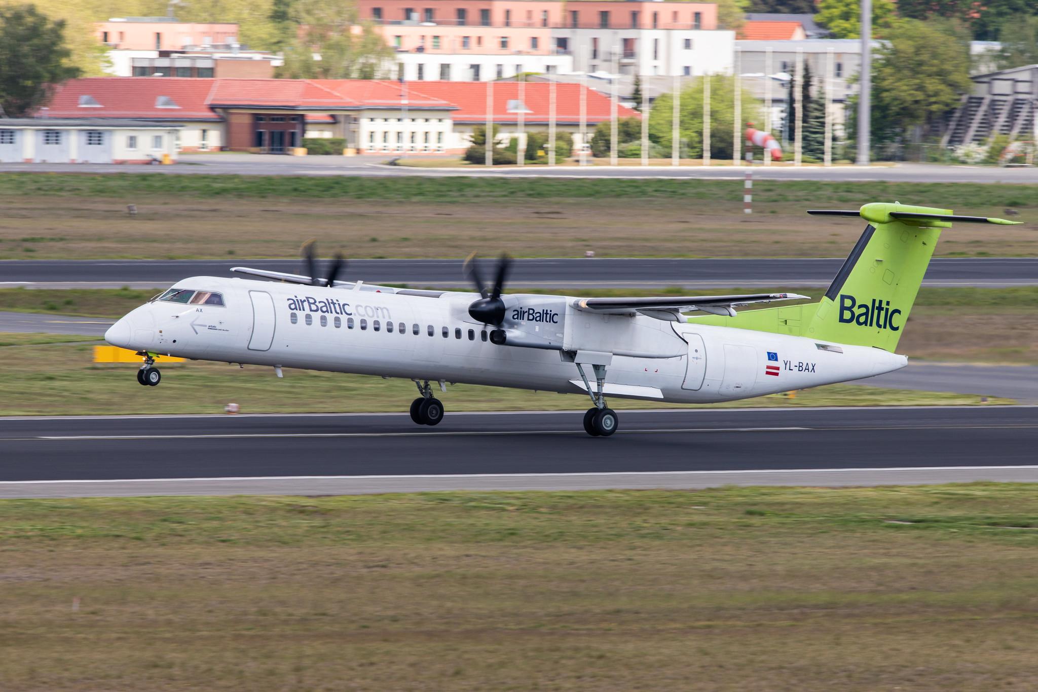 Flughafen Berlin Tegel (TXL): Air Baltic (BT / BTI) |  De Havilland Canada Dash 8-400 DH8D | YL-BAX | MSN 4324