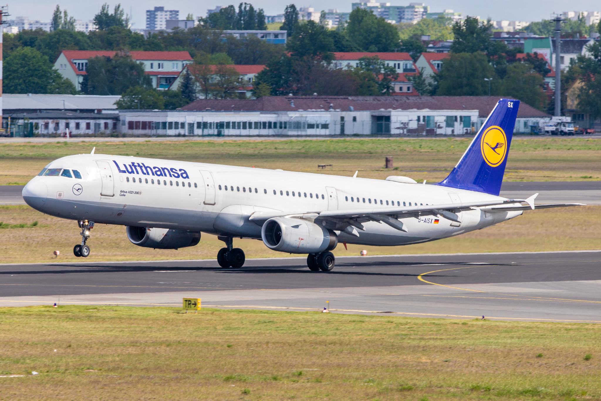 Flughafen Berlin Tegel (TXL): Lufthansa Airbus A321-231 A321 D-AISX MSN 4073
