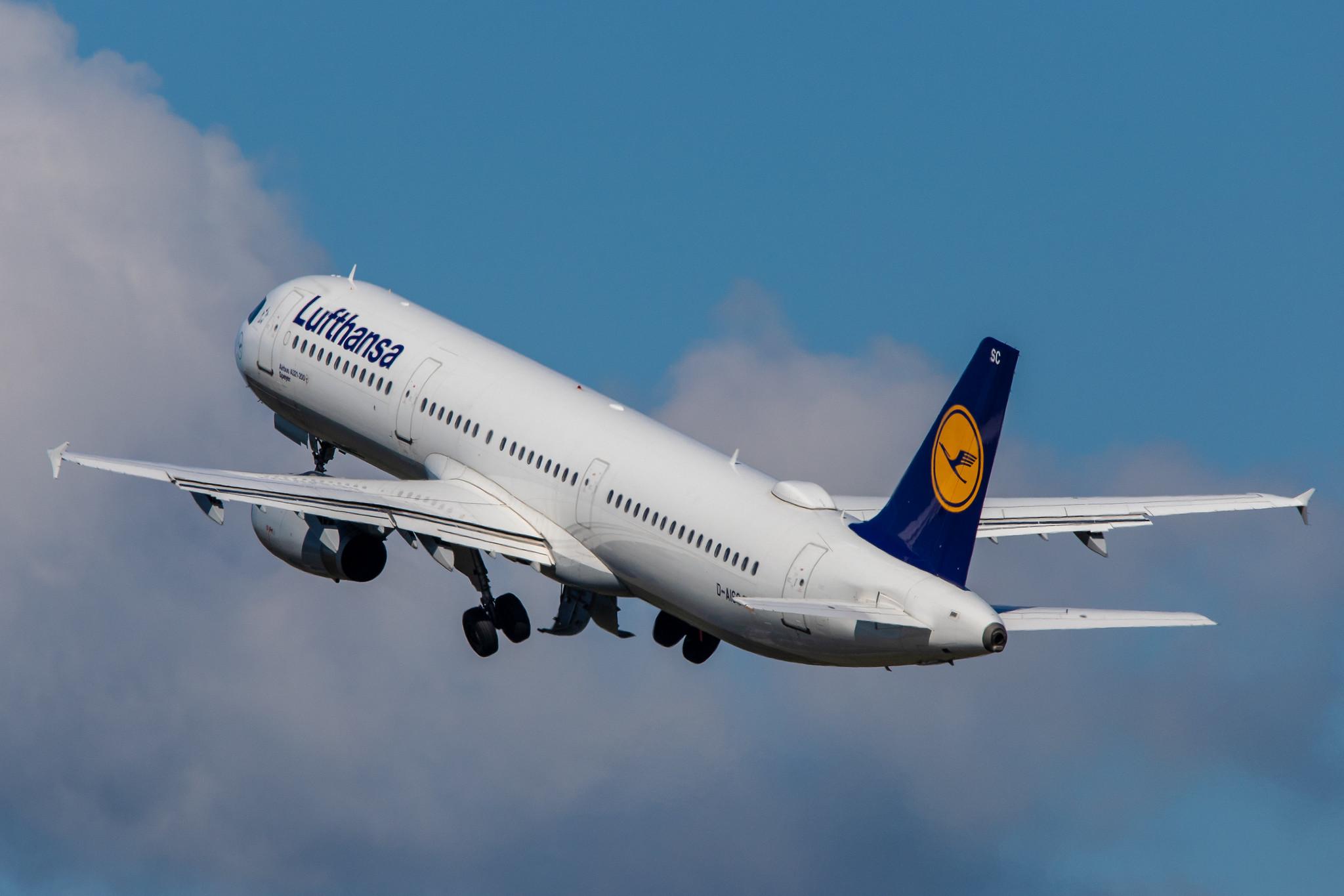 Flughafen Berlin Tegel (TXL): Lufthansa Airbus A321-231 A321 D-AISC MSN 1161