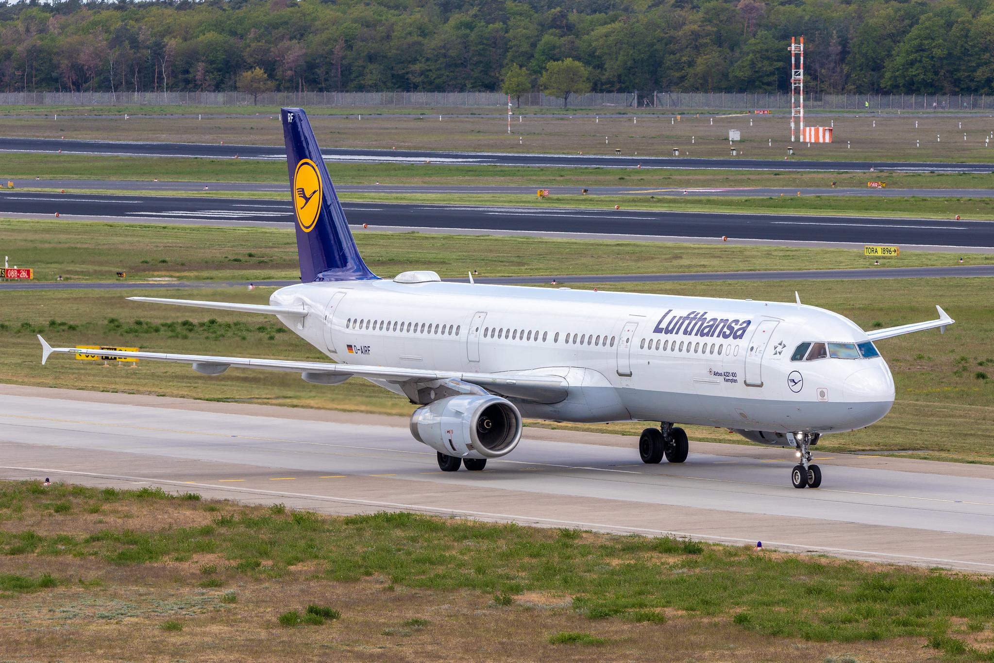 Flughafen Berlin Tegel (TXL): Lufthansa Airbus A321-131 A321 D-AIRF MSN 0493