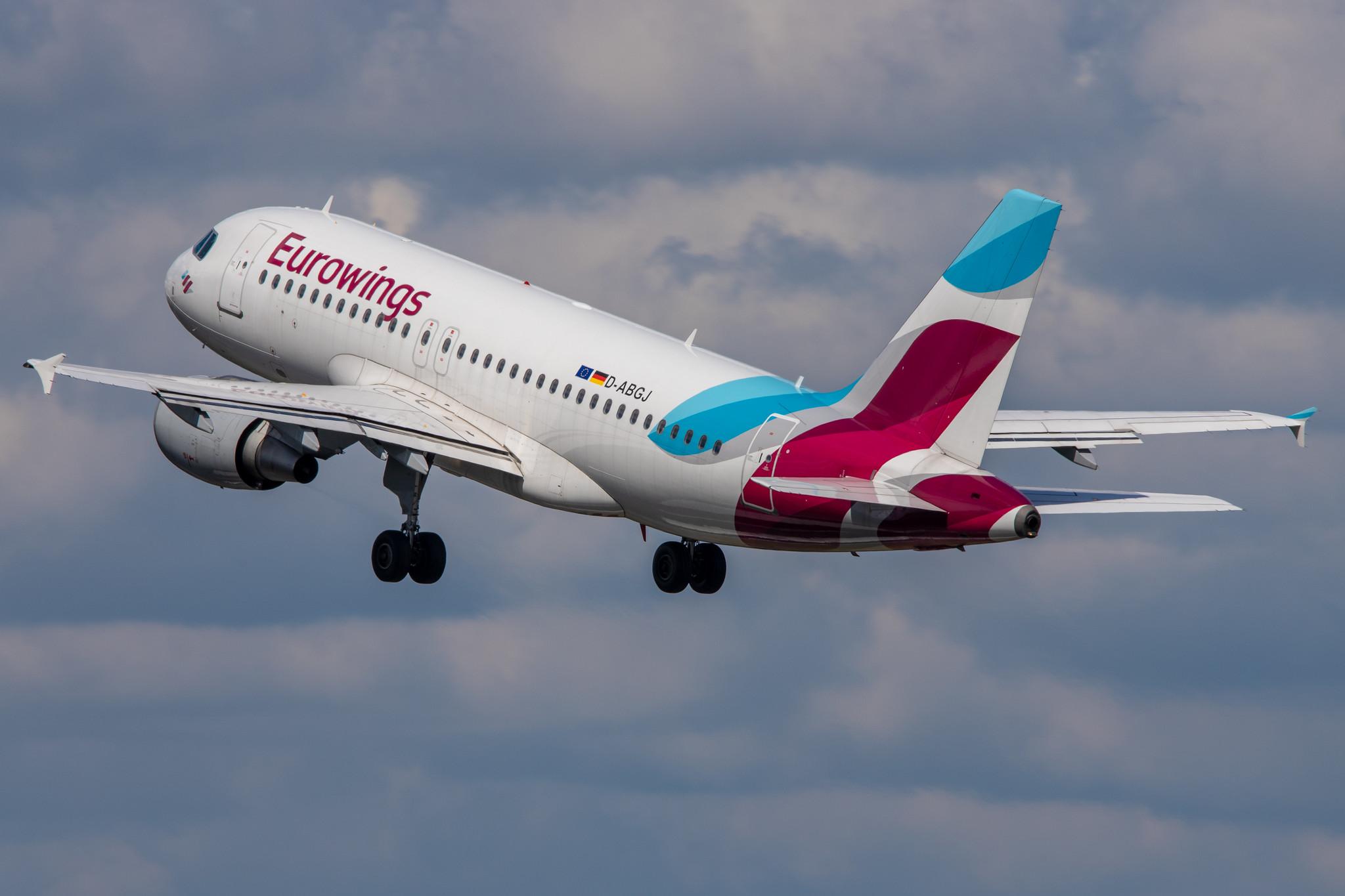 Flughafen Berlin Tegel (TXL): Eurowings Airbus A319-112 A319 operated by Germanwings D-ABGJ MSN 3415