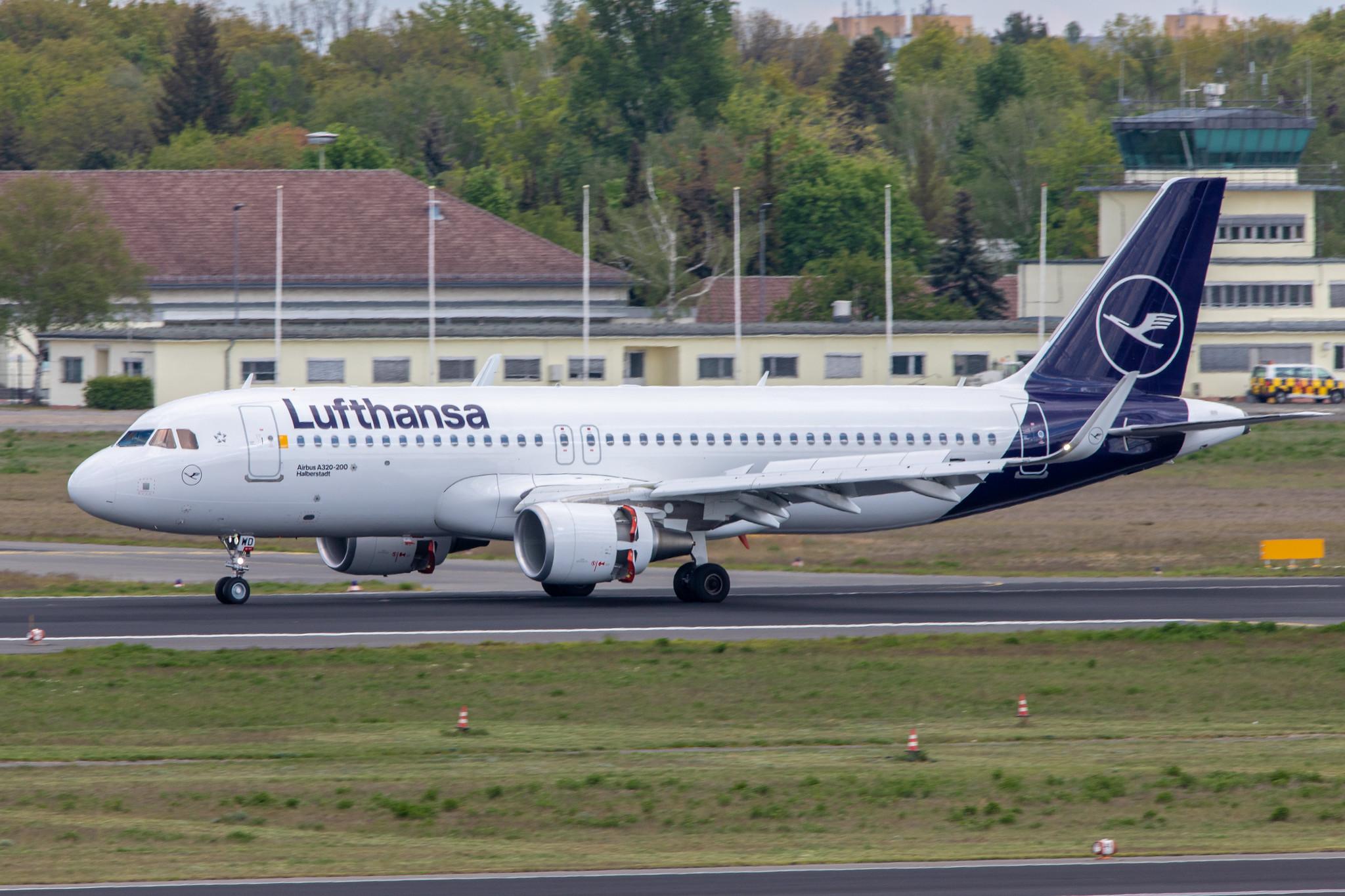 Flughafen Berlin Tegel (TXL): Lufthansa Airbus A320-214 A320 D-AIWD MSN 8672