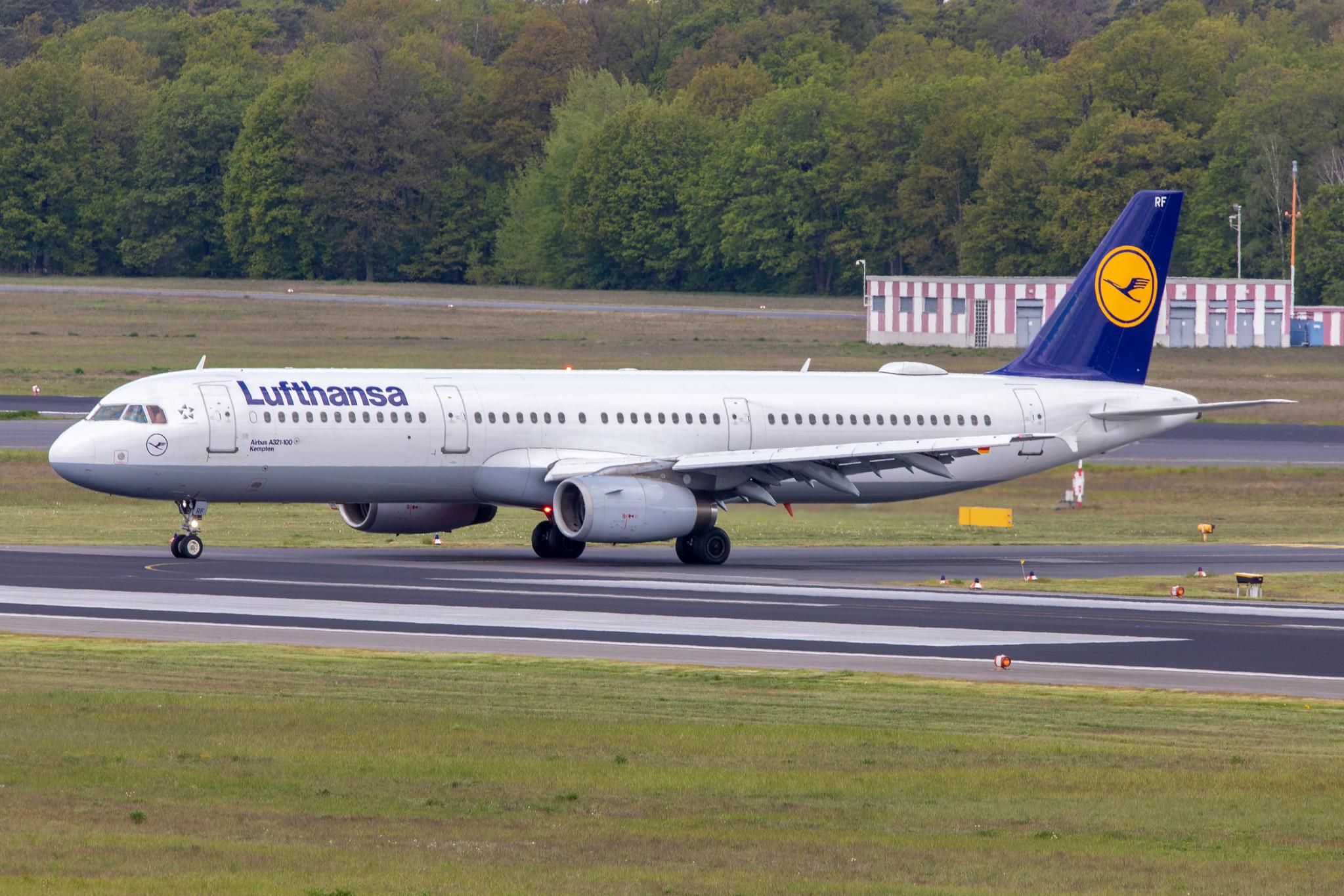 Flughafen Berlin Tegel (TXL): Lufthansa Airbus A321-131 A321 D-AIRF MSN 0493